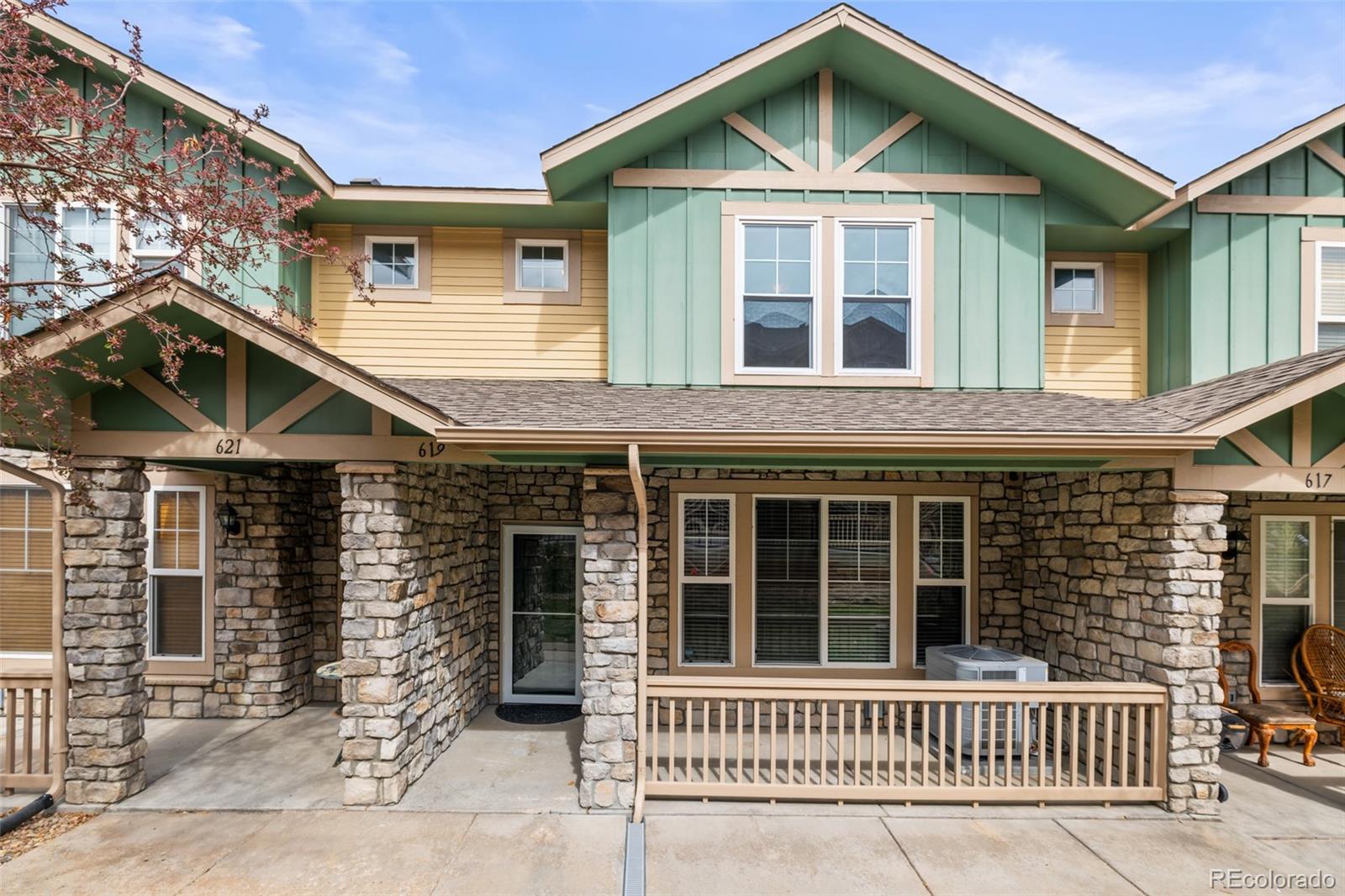 Parkview Aurora Home | MLS #: 4248040619 S Norfolk Way, Aurora Beds: 2 Baths: 3 Price: $360,000