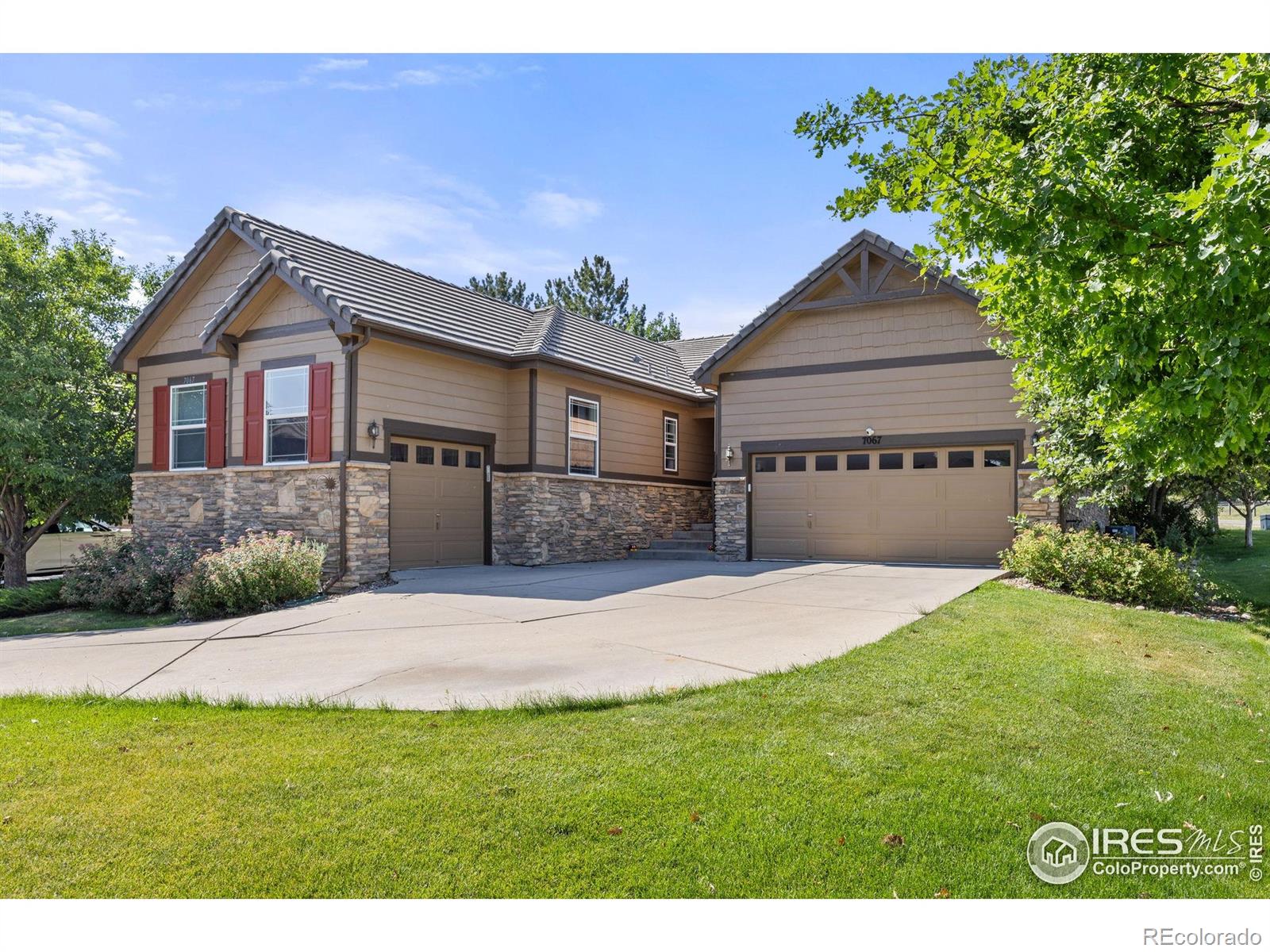 Saddle Rock Golf Club Aurora Home | MLS #: 45678910518787067 S Malaya Court, Aurora Beds: 7 Baths: 3 Price: $728,000