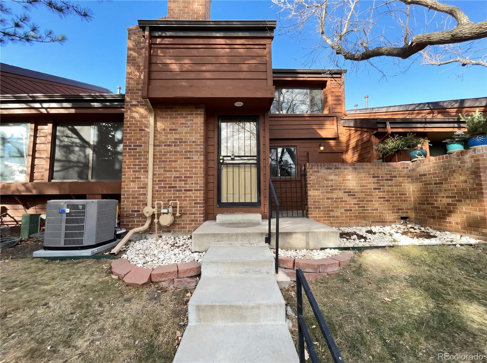 Plat Denver Home | MLS #: 39722402685 S Dayton Way, Denver Beds: 3 Baths: 3 Price: $350,000