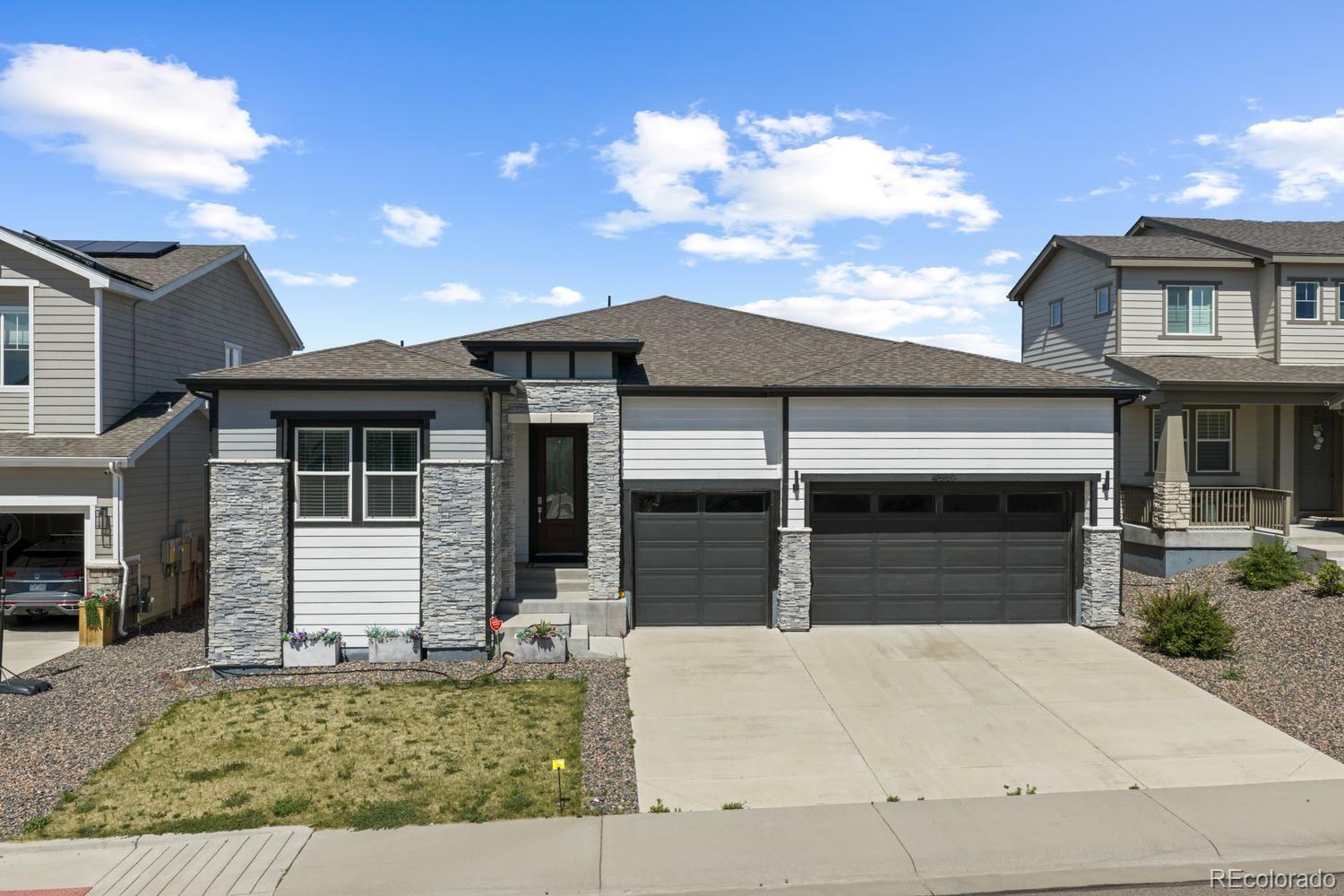 Terrain Castle Rock Home | MLS #: 23227184911  Coulee Trail, Castle Rock Beds: 2 Baths: 3 Price: $735,000