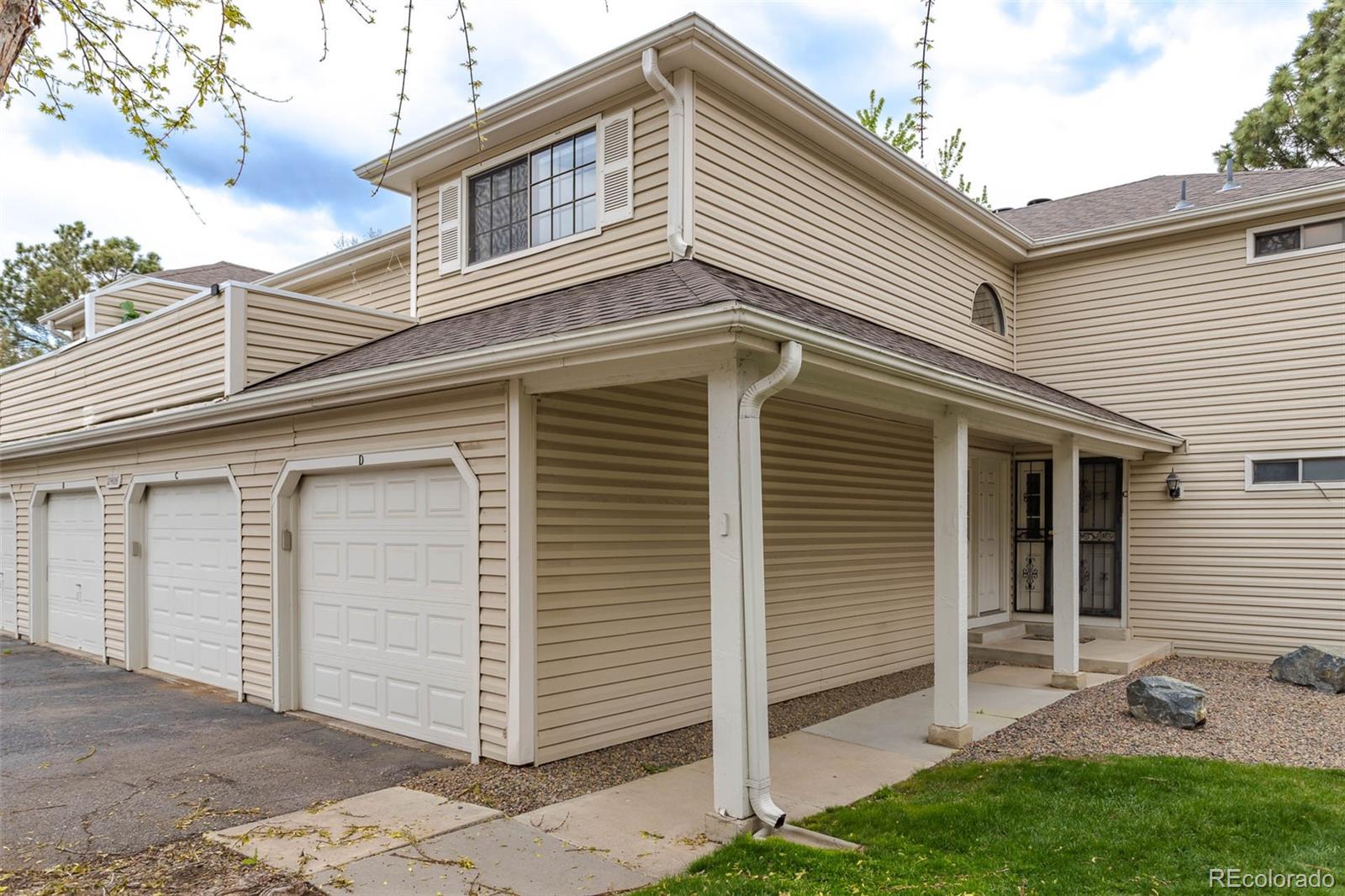 12406 E Pacific Circle, aurora&nbsp; House Search MLS Picture