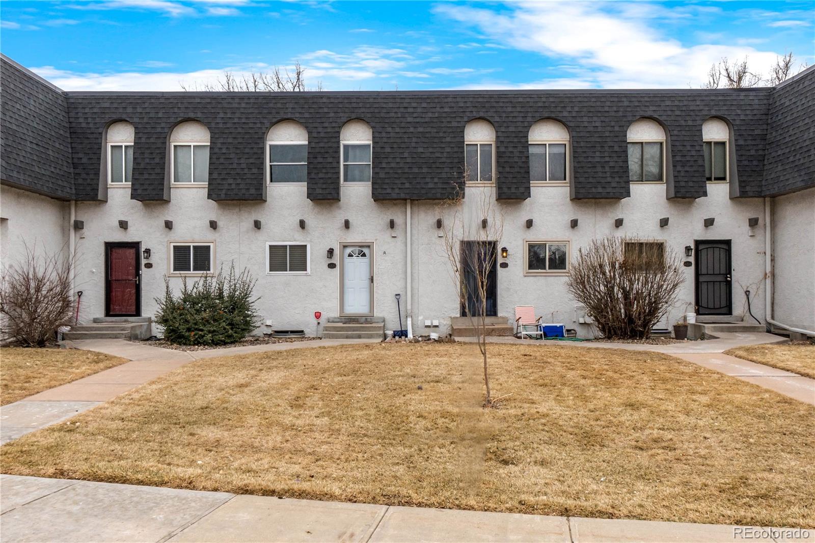 Highline Meadows Centennial Condo / Townhome | MLS #: 2566134488 E Highline Circle , Centennial Beds: 2 Baths: 2 Price: $330,000