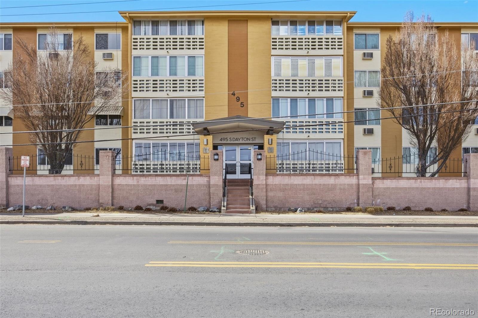 Dsw Denver Condo / Townhome | MLS #: 8277089495 S Dayton Street 1D, Denver Beds: 2 Baths: 1 Price: $200,000