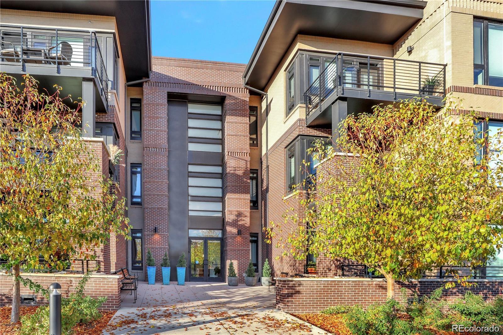 Lowry Denver Condo / Townhome | MLS #: 19160526618 E Lowry Boulevard 307, Denver Beds: 1 Baths: 2 Price: $535,000