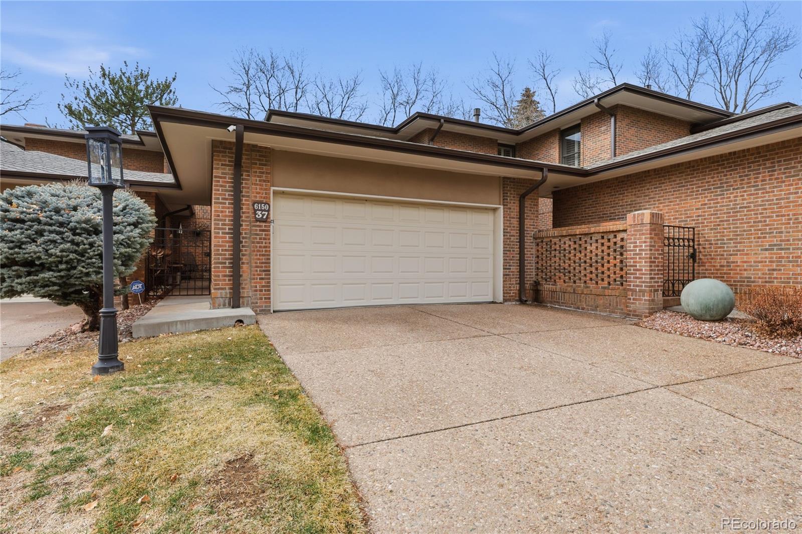 Pinehurst Village Denver Condo / Townhome | MLS #: 30156246150 W Mansfield Avenue 37, Denver Beds: 4 Baths: 4 Price: $694,000