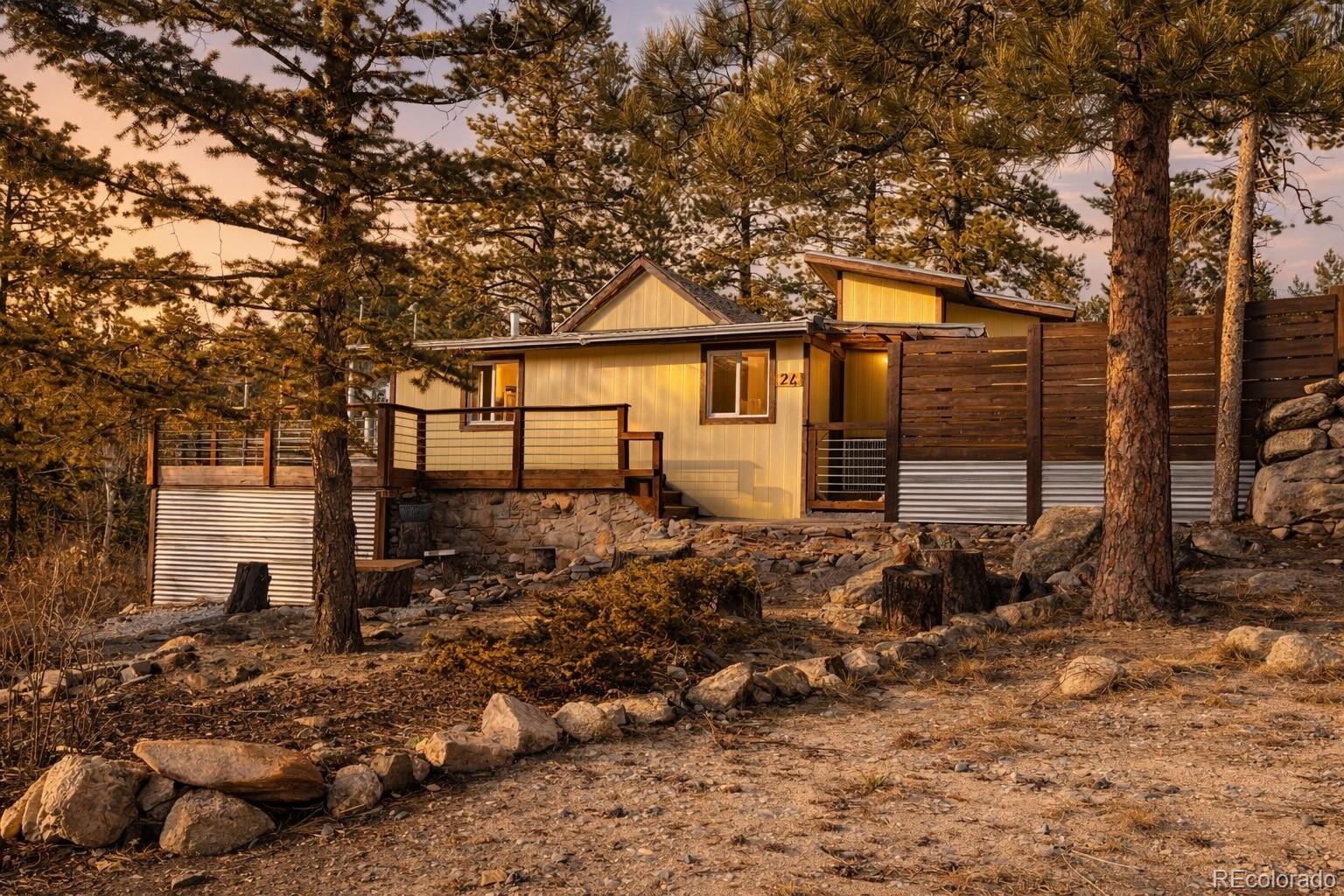 golden&nbsp; House Search Picture
