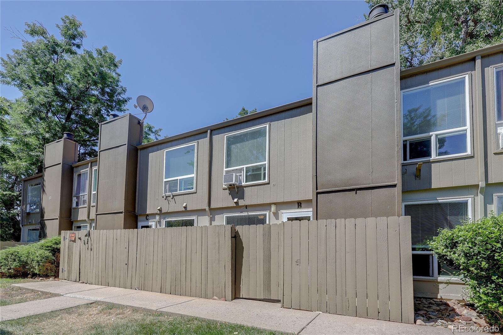  Lakewood Home | MLS #: 63132637373 W Florida Avenue, Lakewood Beds: 2 Baths: 2 Price: $245,000