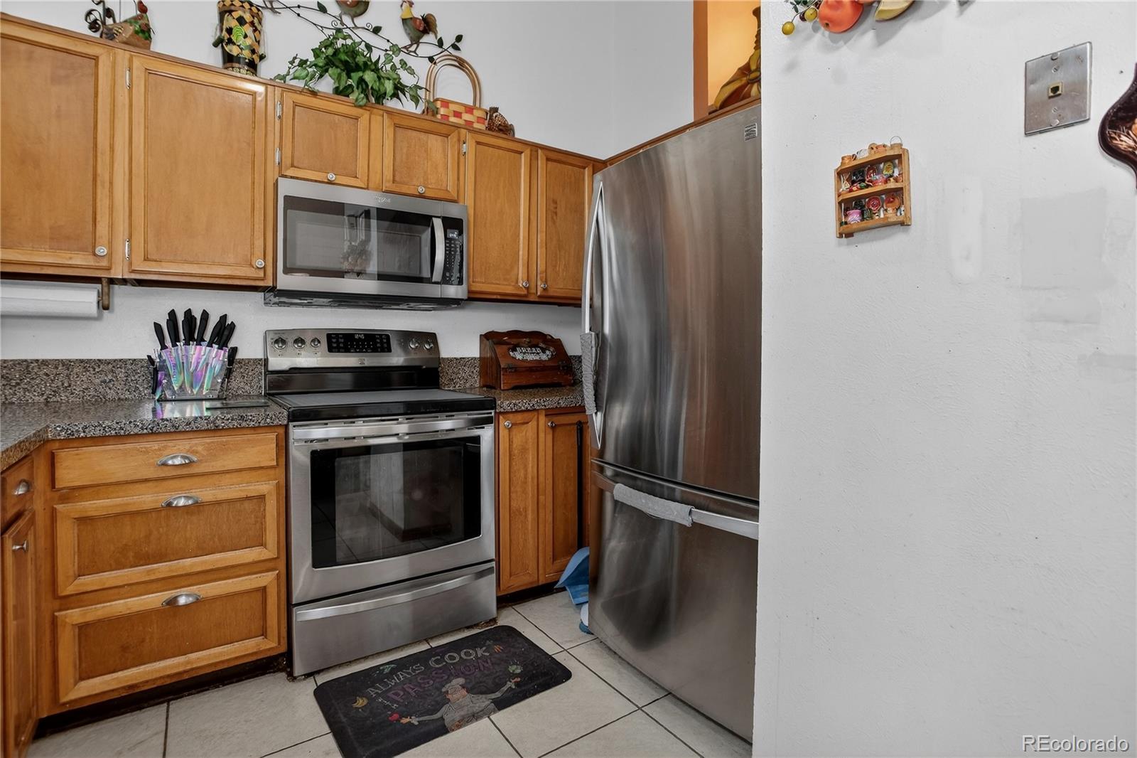 3770 S Genoa Circle, aurora&nbsp; House Search MLS Picture