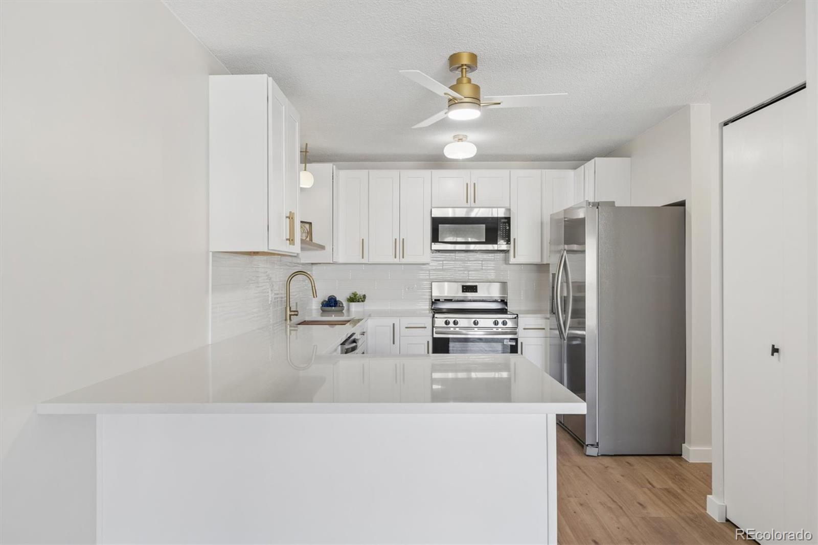 Dsw Denver Condo / Townhome | MLS #: 5196274580 S Clinton Street 6C, Denver Beds: 1 Baths: 1 Price: $219,900