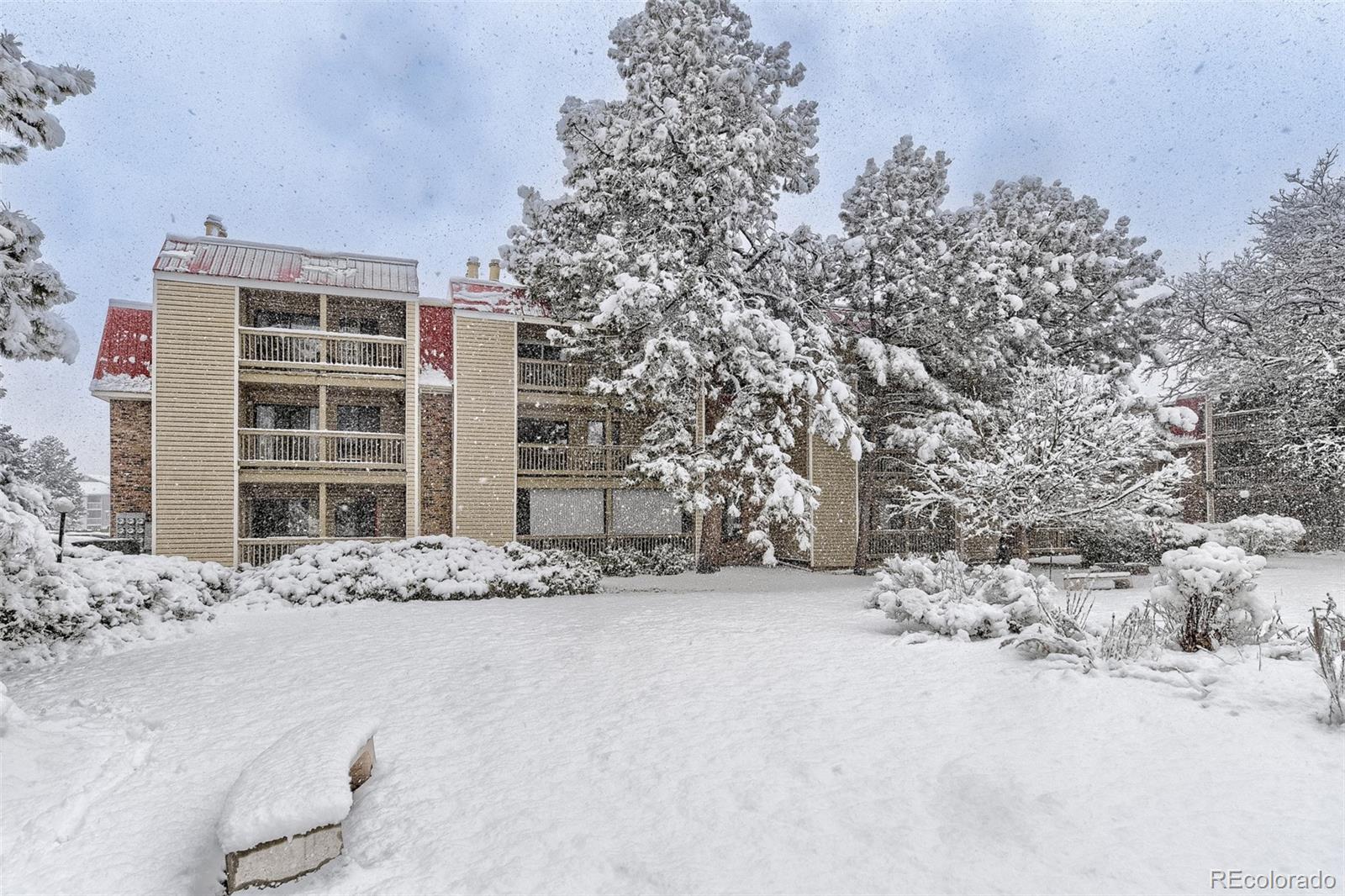 Sable Landing Aurora Condo / Townhome | MLS #: 196684114751 E Tennessee Drive 225, Aurora Beds: 2 Baths: 2 Price: $169,995
