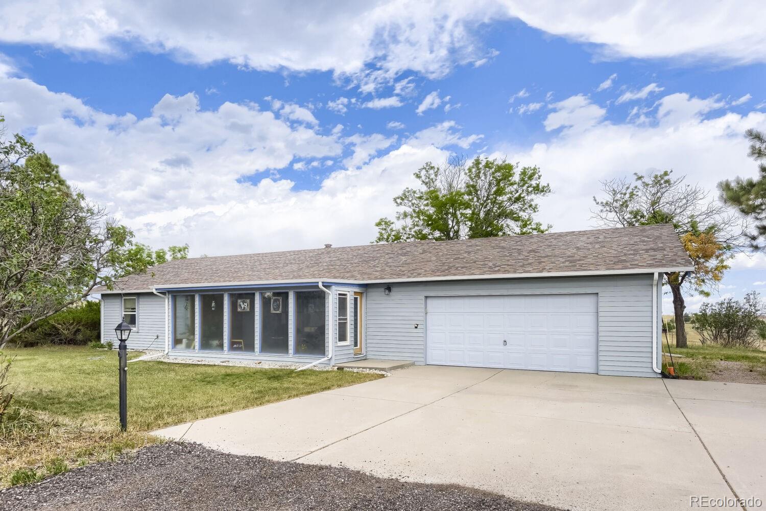  Elizabeth Home | MLS #: 57555851051  Pawnee Parkway, Elizabeth Beds: 3 Baths: 2 Price: $675,000