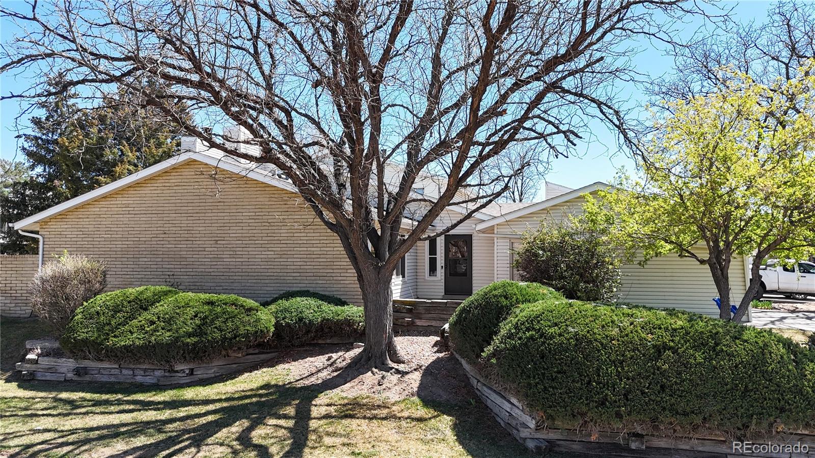  Brighton Condo / Townhome | MLS #: 3119328246 S 22nd Avenue , Brighton Beds: 4 Baths: 2 Price: $430,000