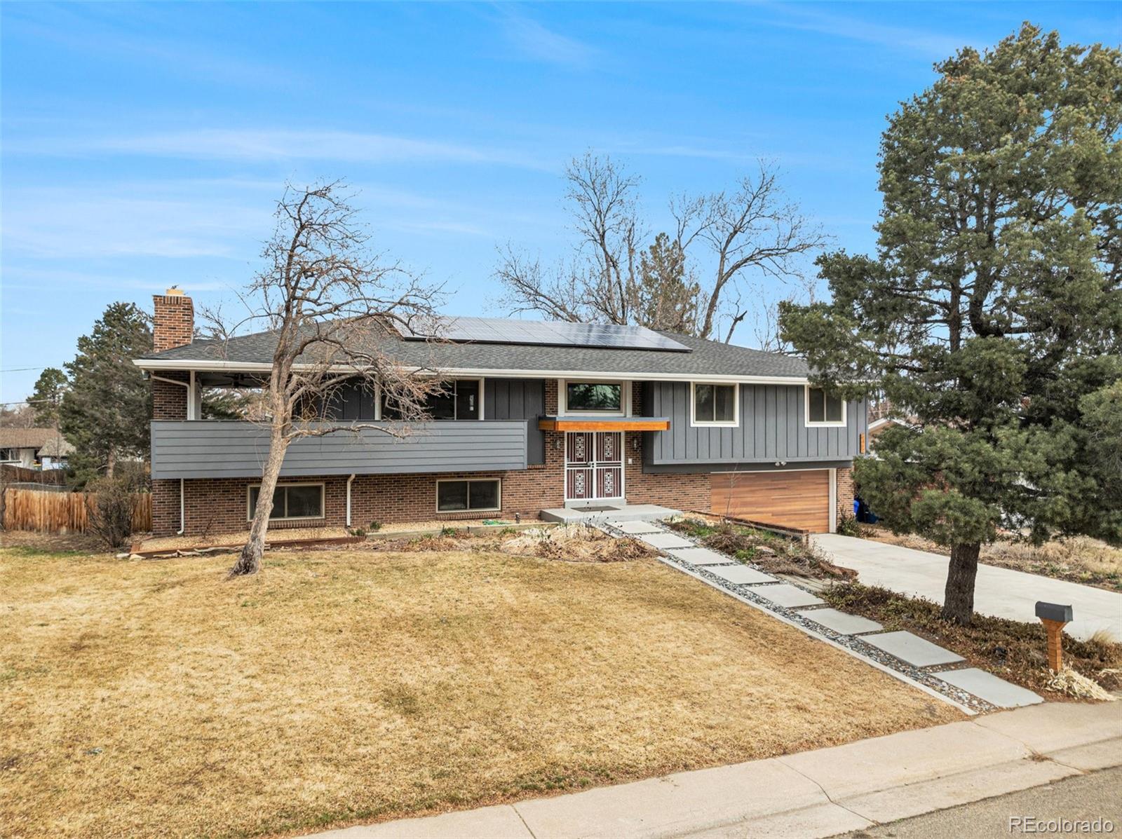 Columbine Knolls Littleton Home | MLS #: 54757496169 W Roxbury Place, Littleton Beds: 4 Baths: 3 Price: $685,000