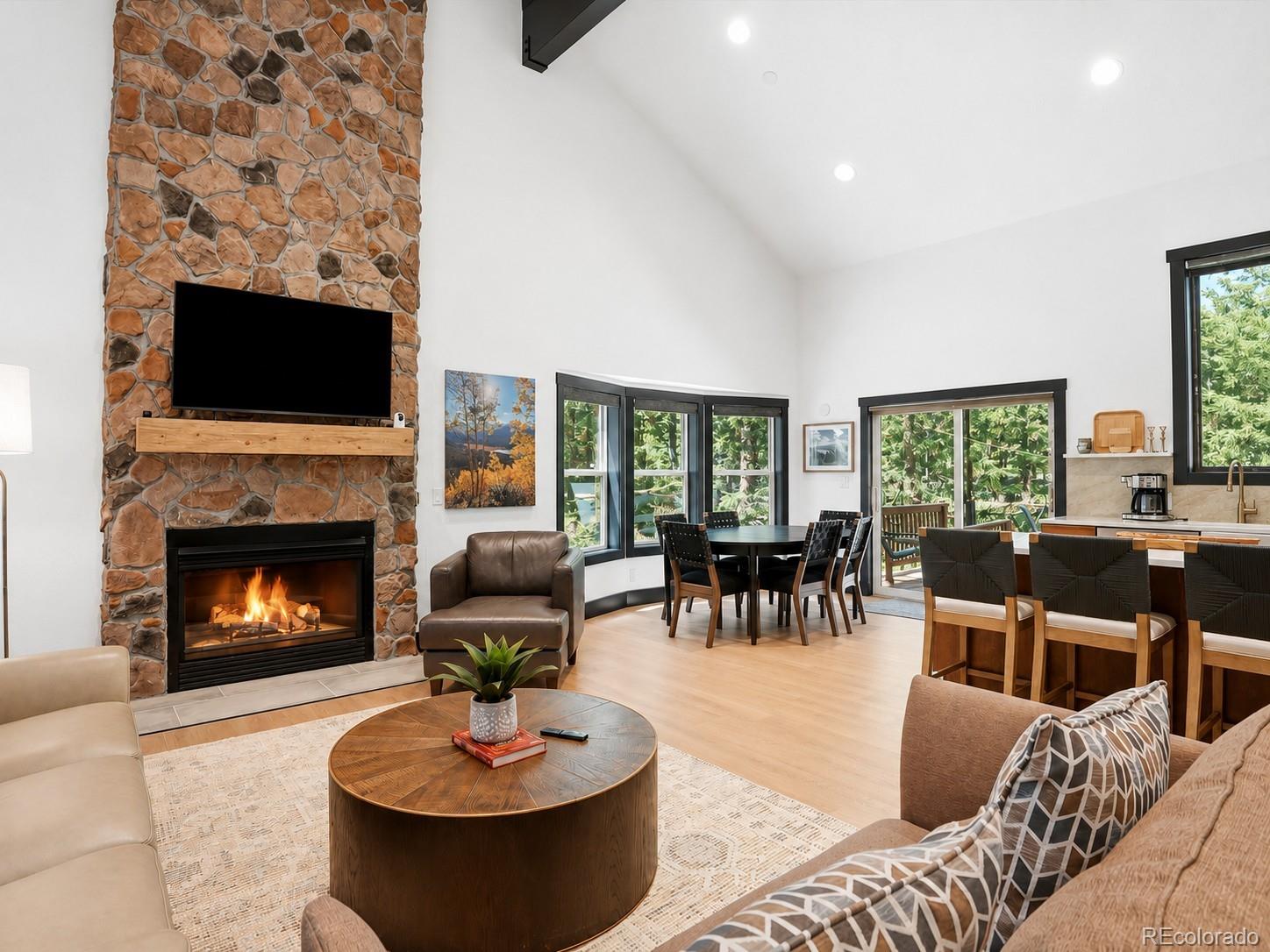 blue river&nbsp; House Search Picture