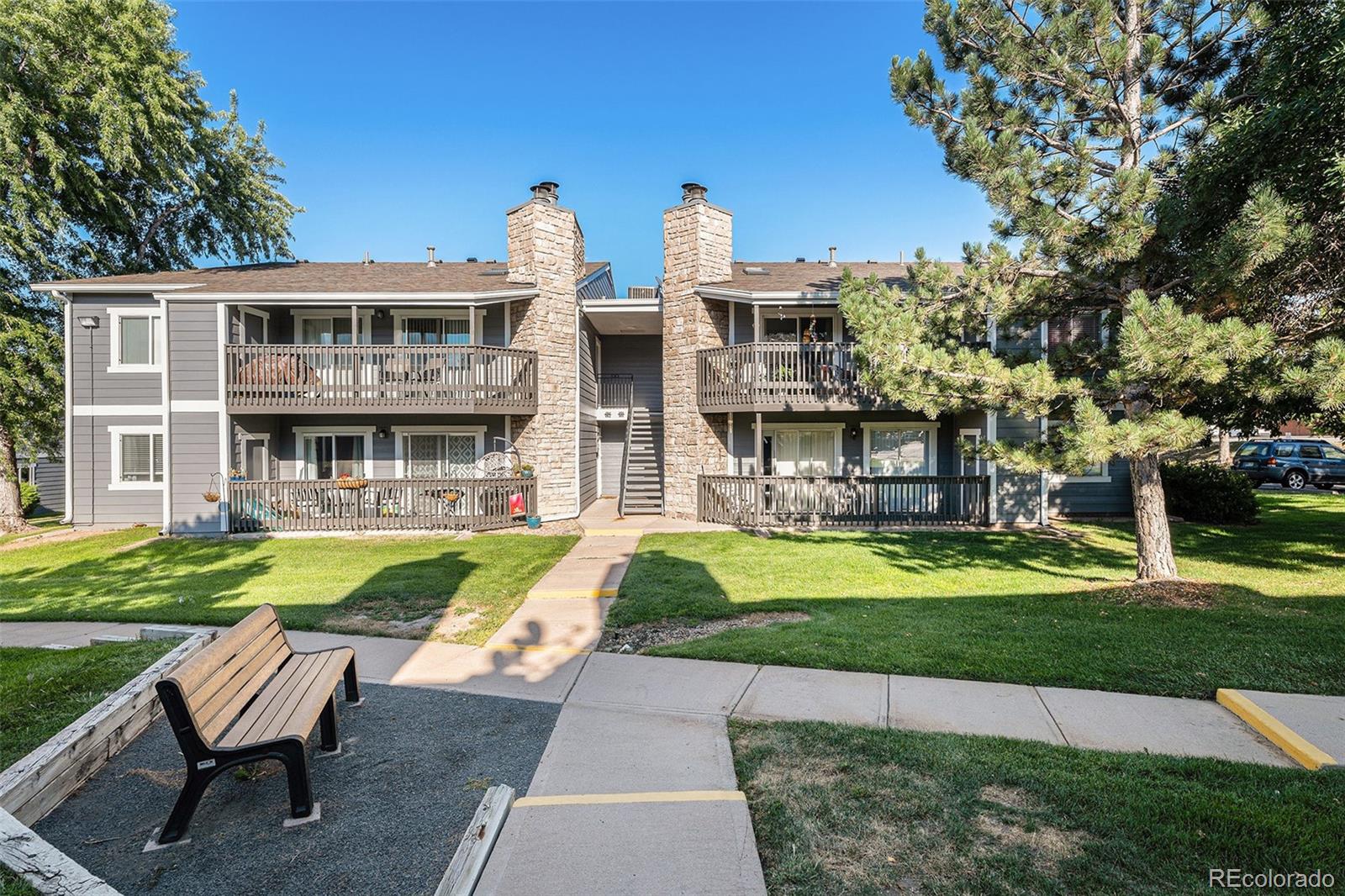 Sunflower Aurora Condo / Townhome | MLS #: 59563203484 S Eagle Street 201, Aurora Beds: 2 Baths: 2 Price: $240,000