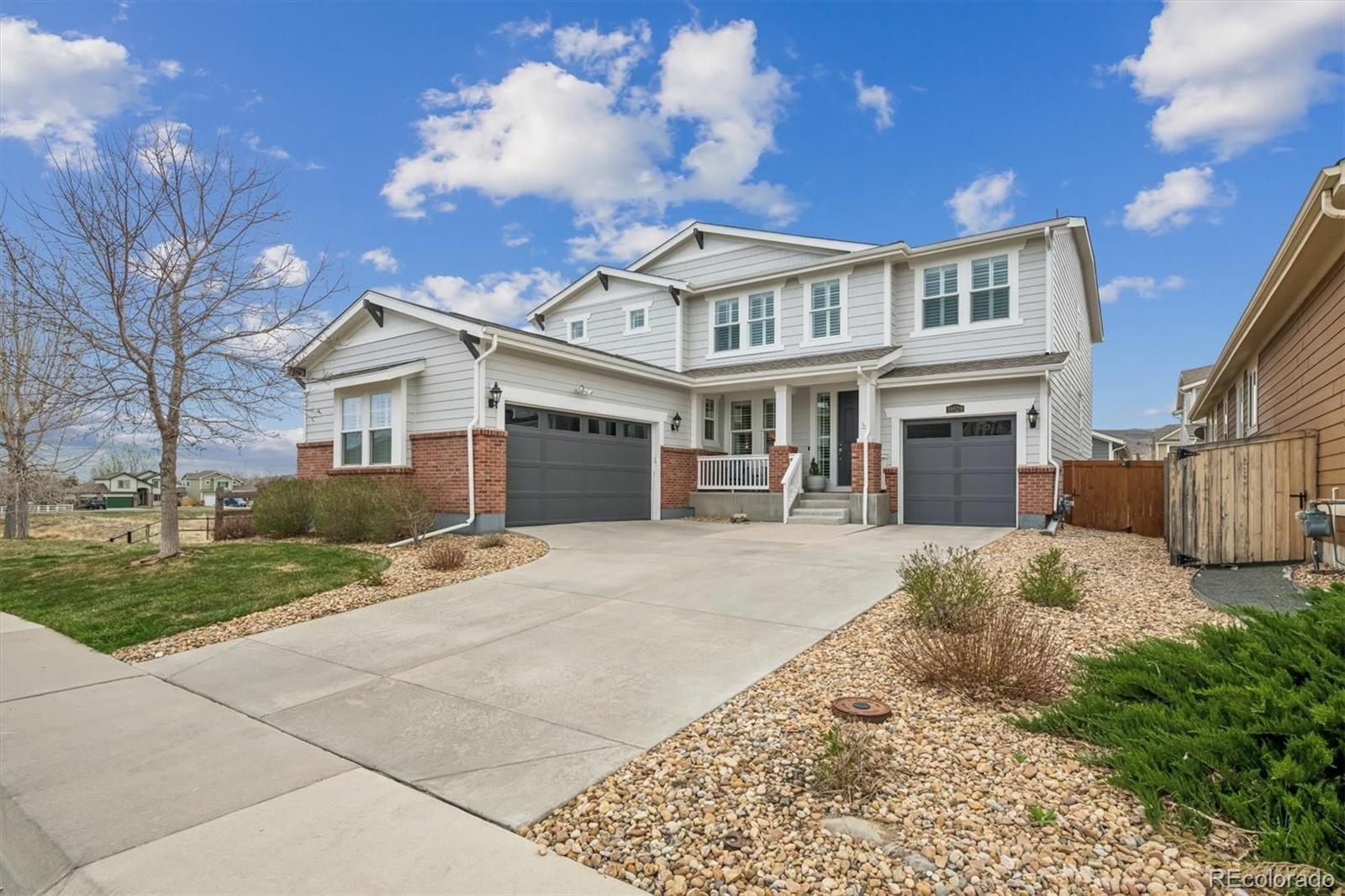 golden&nbsp; House Search Picture