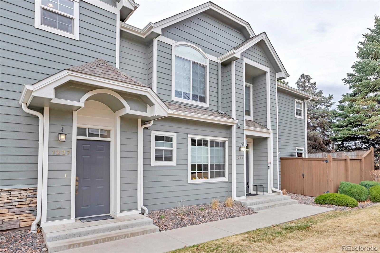  Highlands Ranch Home | MLS #: 59870111237  Carlyle Park Circle, Highlands Ranch Beds: 2 Baths: 2 Price: $365,000