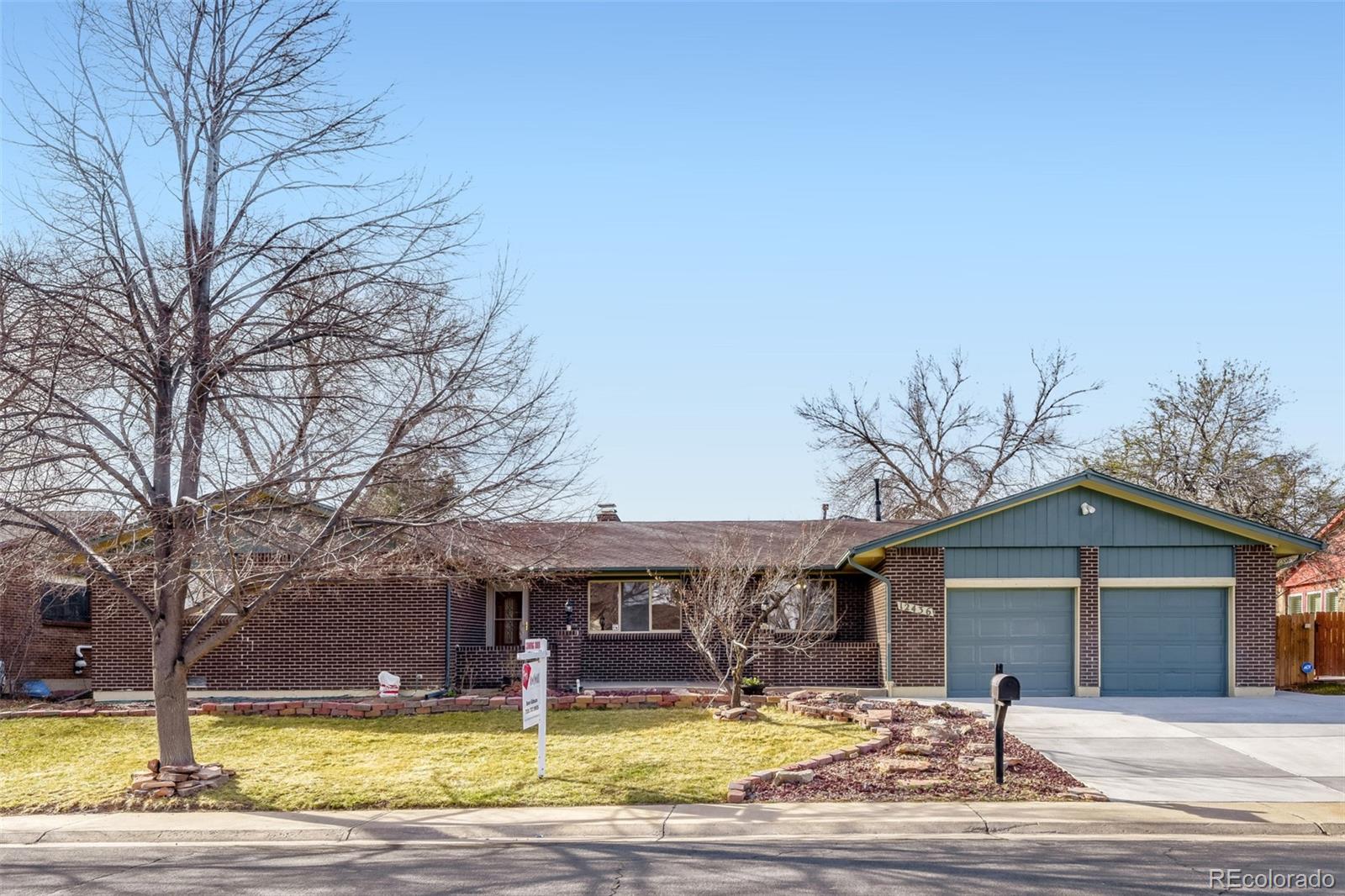  Aurora Home | MLS #: 321748412436 E Cedar Circle, Aurora Beds: 4 Baths: 3 Price: $525,000