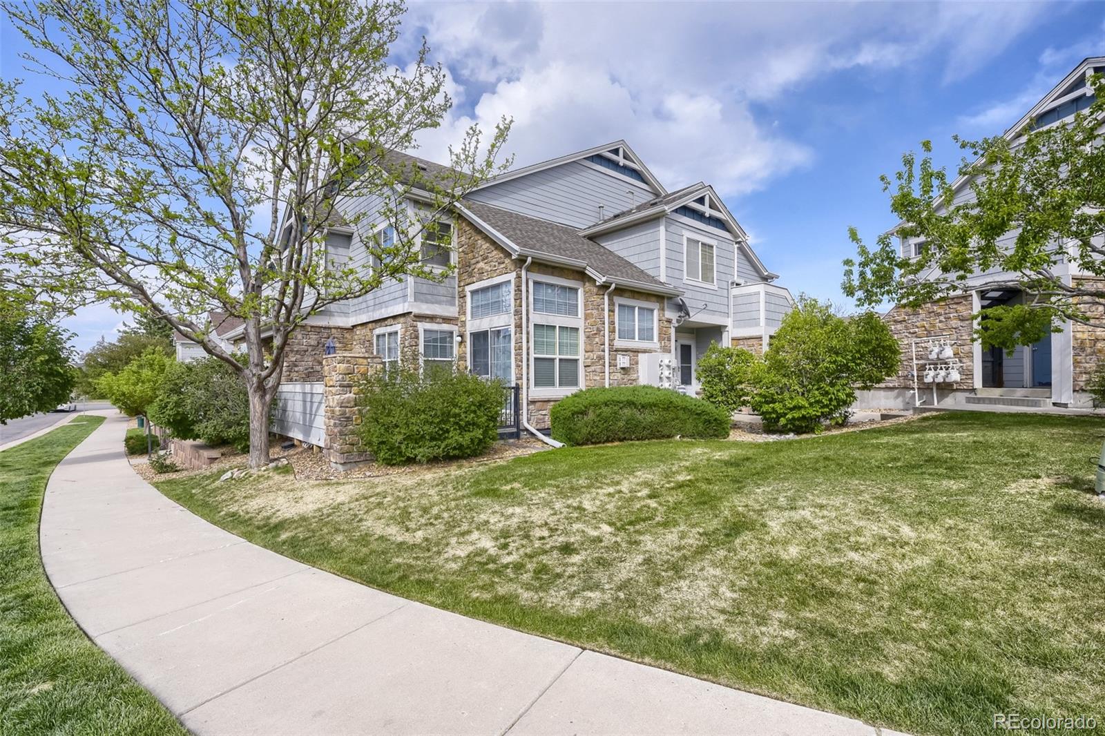 Sorrel Ranch Aurora Condo / Townhome | MLS #: 308150423510 E Alamo Place E, Aurora Beds: 2 Baths: 1 Price: $299,999