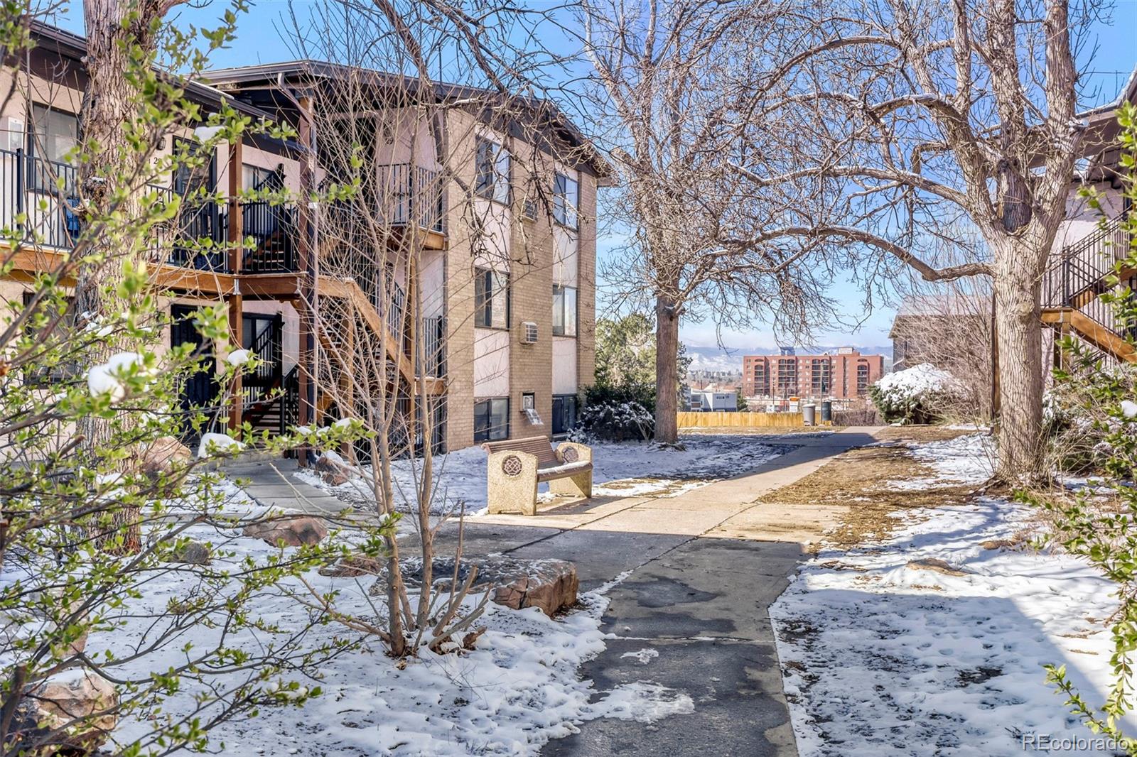  Denver Condo / Townhome | MLS #: 2902127875 S Quebec Street 4, Denver Beds: 2 Baths: 1 Price: $143,000