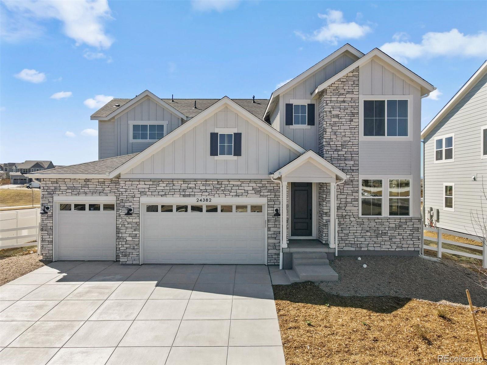 Murphy Creek Aurora Home | MLS #: 840593924382 E Atlantic Drive, Aurora Beds: 5 Baths: 3 Price: $799,950