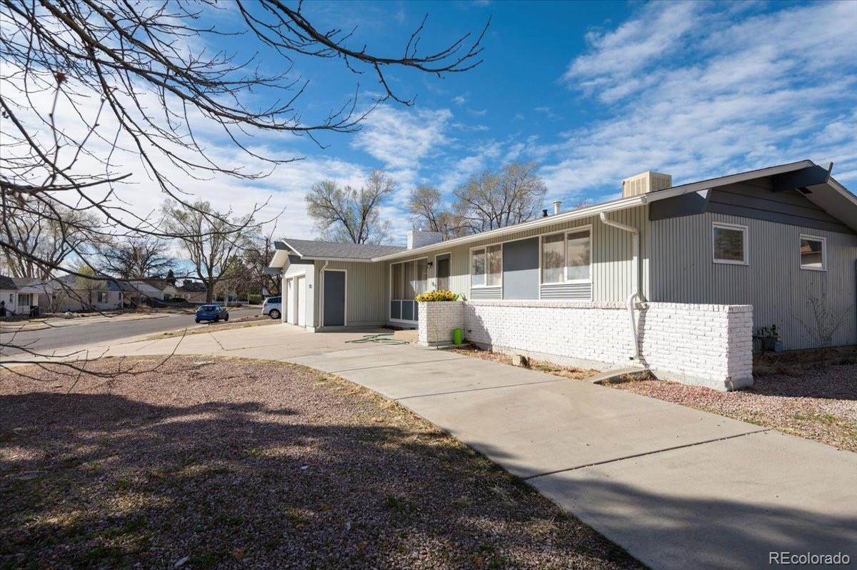 pueblo&nbsp; House Search Picture