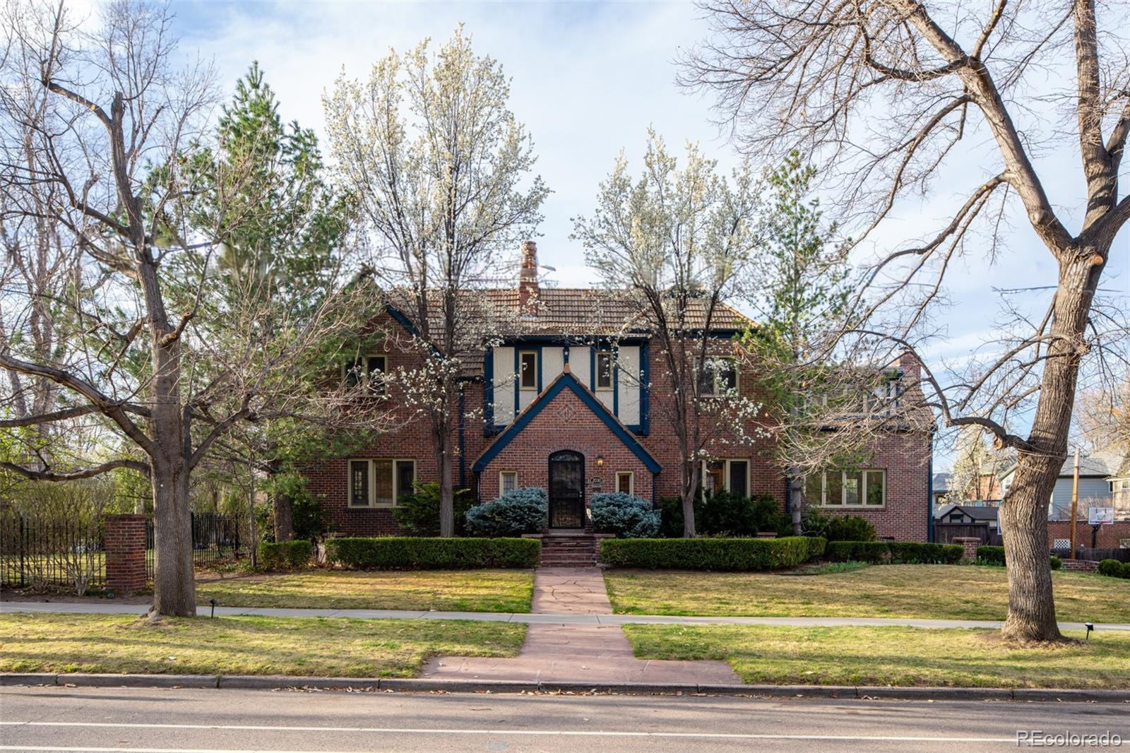 Parkway Denver Home | MLS #: 60739202030 E 7th Avenue Parkway, Denver Beds: 5 Baths: 5 Price: $3,595,000