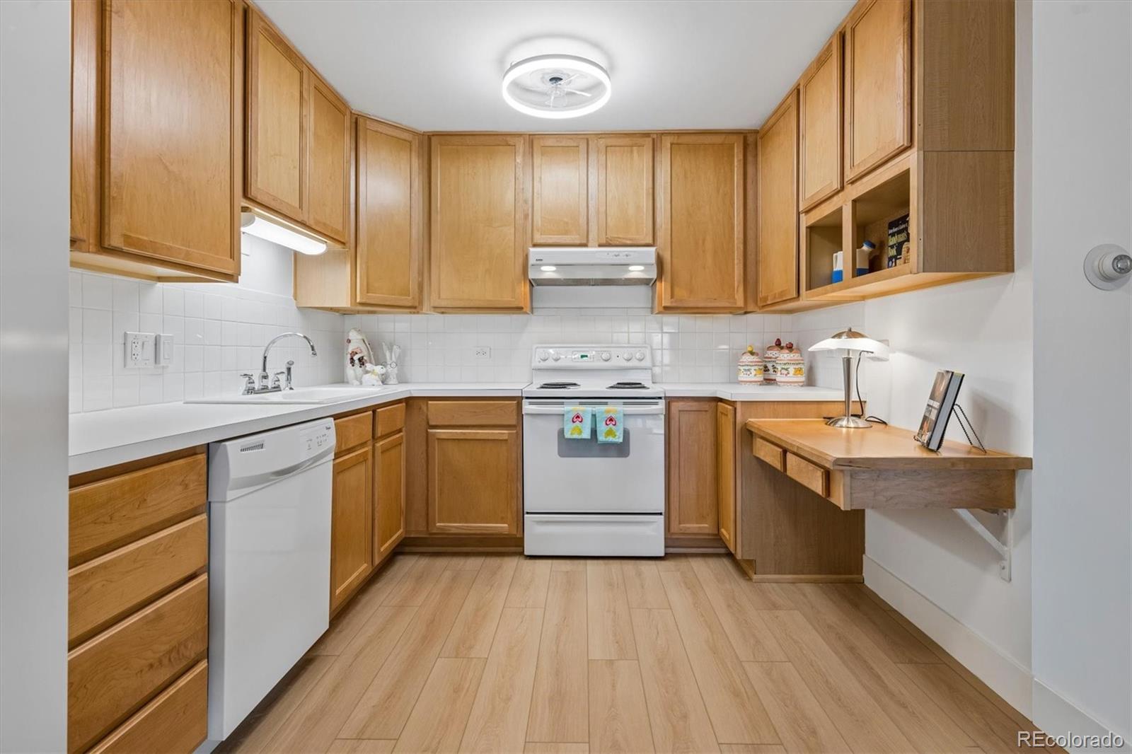 Dsw Denver Condo / Townhome | MLS #: 80560279340 E Center Avenue 4A, Denver Beds: 2 Baths: 2 Price: $230,000