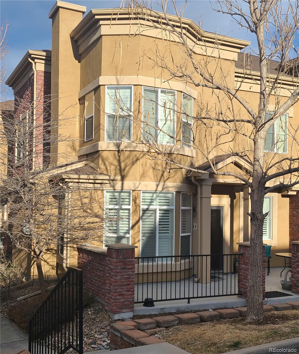 Town Center Highlands Ranch Condo / Townhome | MLS #: 24566739492  Cedarhurst Lane B, Highlands Ranch Beds: 3 Baths: 3 Price: $565,000
