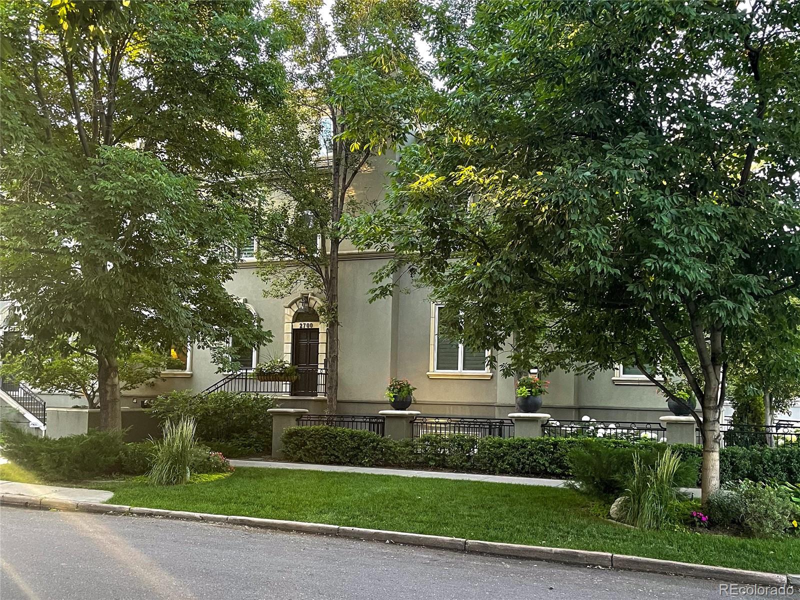 2700 E 4th Avenue, denver&nbsp; House Search MLS Picture