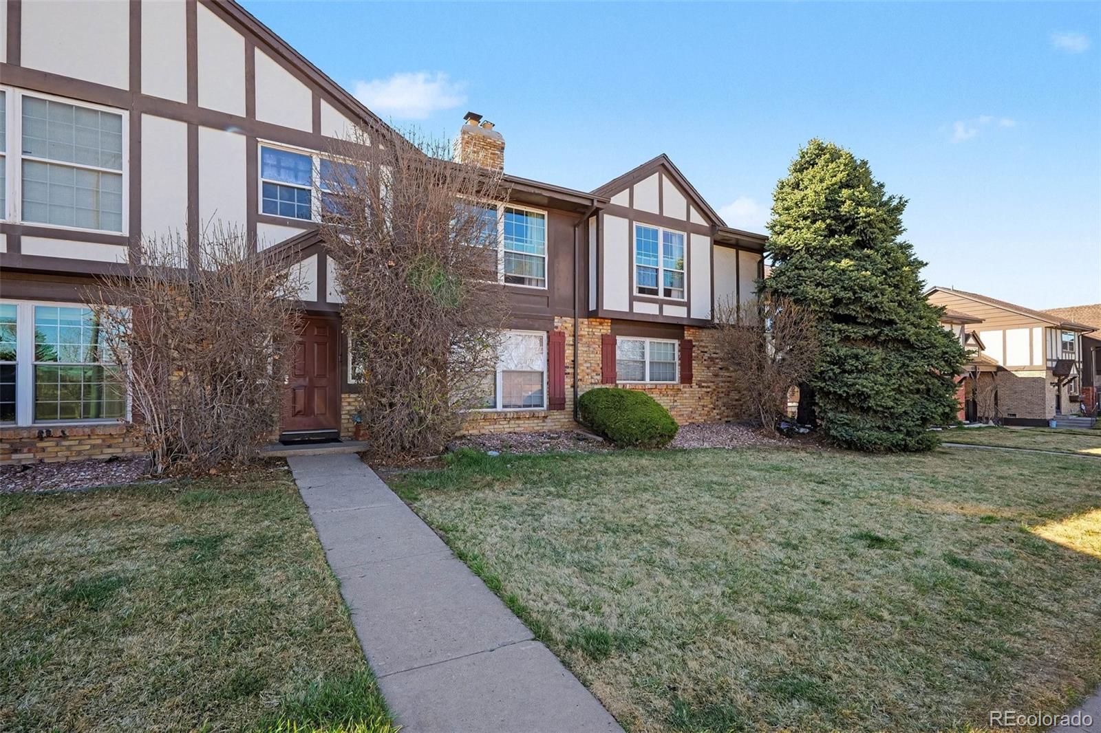 Moore Denver Condo / Townhome | MLS #: 99296613825 S Monaco Parkway 212, Denver Beds: 3 Baths: 2 Price: $269,000