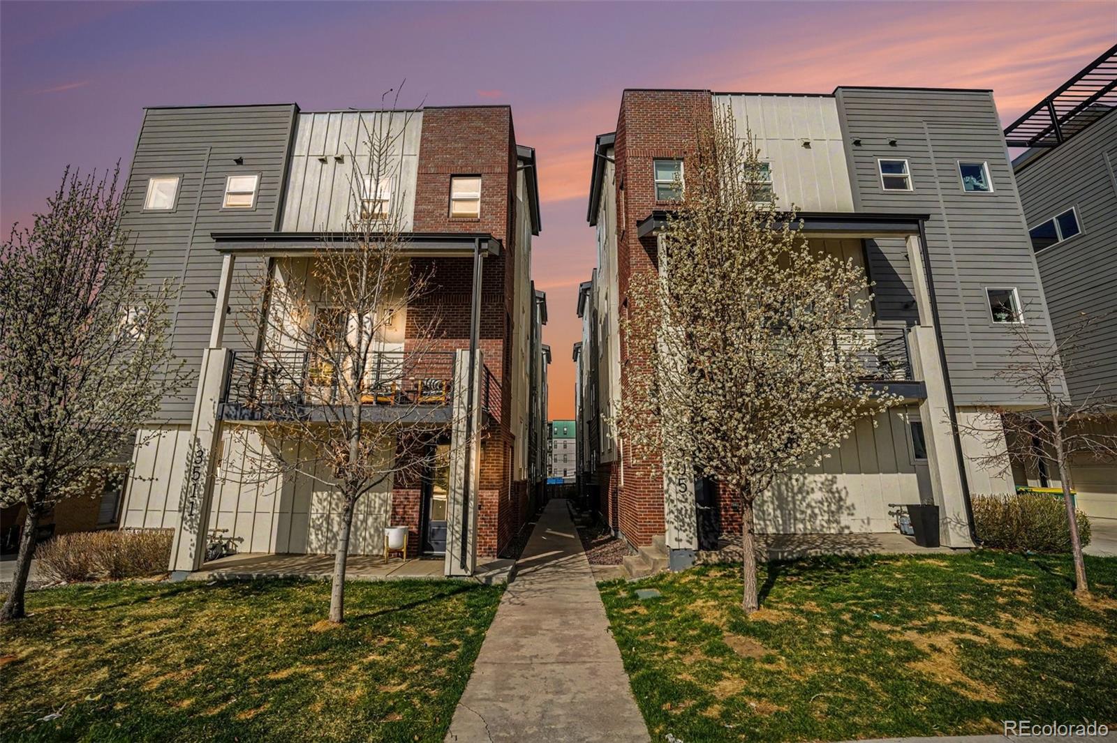  Englewood Condo / Townhome | MLS #: 68668993511 S Marion Street C, Englewood Beds: 2 Baths: 4 Price: $590,000