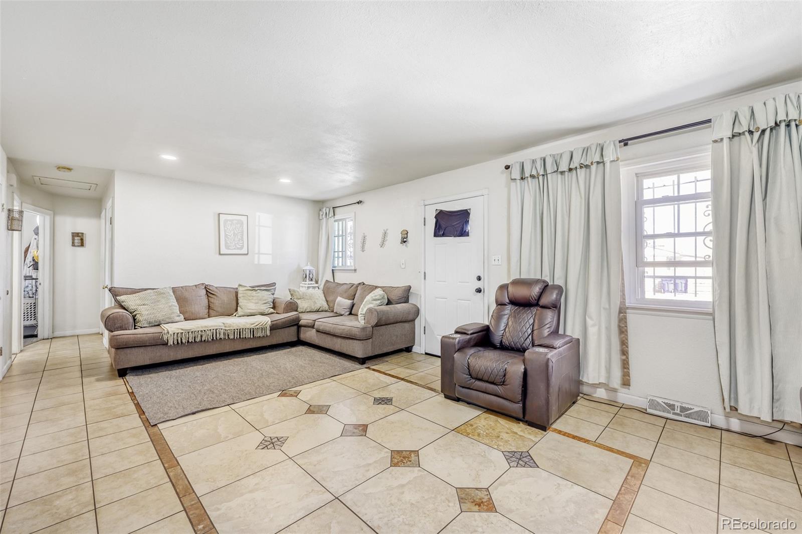 7391  Bronco Road, denver&nbsp; House Search MLS Picture