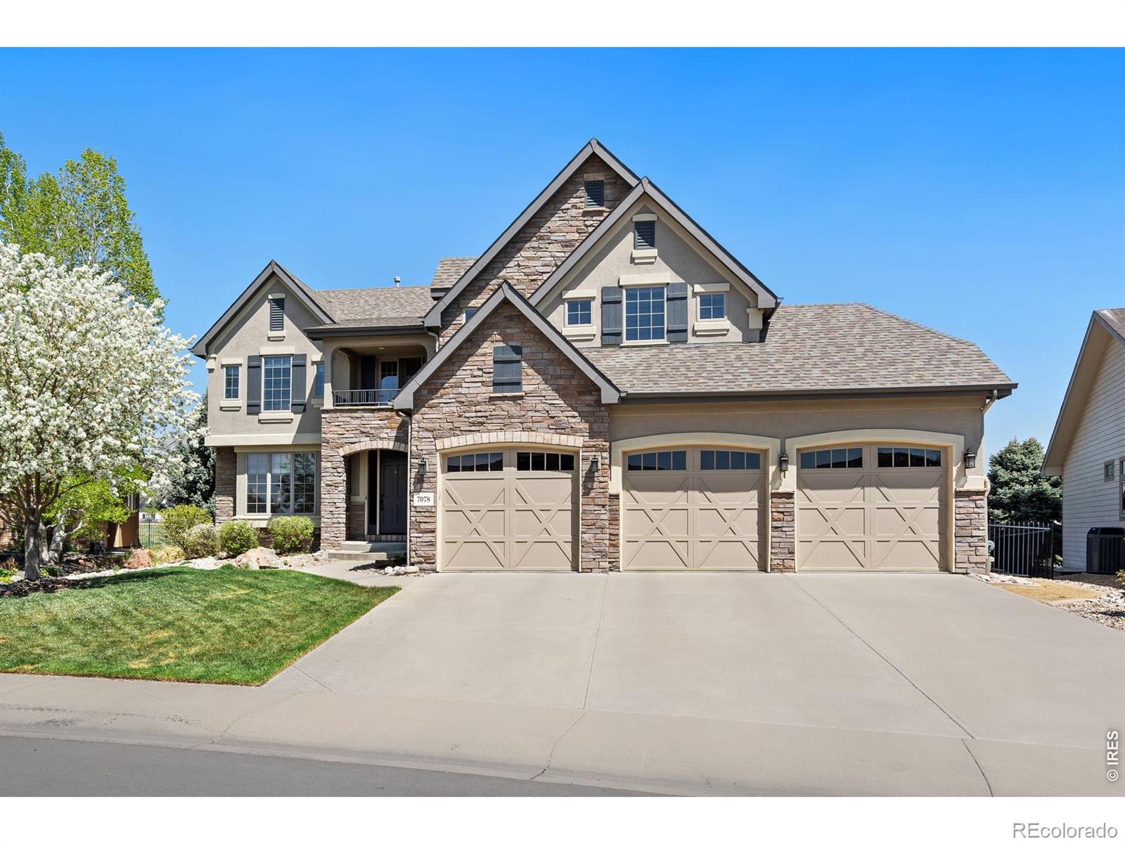 Highland Meadows Golf Course Windsor Home | MLS #: 45678910548327078  Spanish Bay Drive, Windsor Beds: 5 Baths: 5 Price: $1,300,000