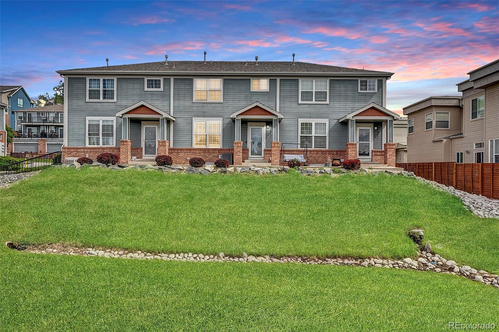 Park Slope Arvada Condo / Townhome | MLS #: 22135598237 W 54th Avenue 2, Arvada Beds: 3 Baths: 3 Price: $485,000