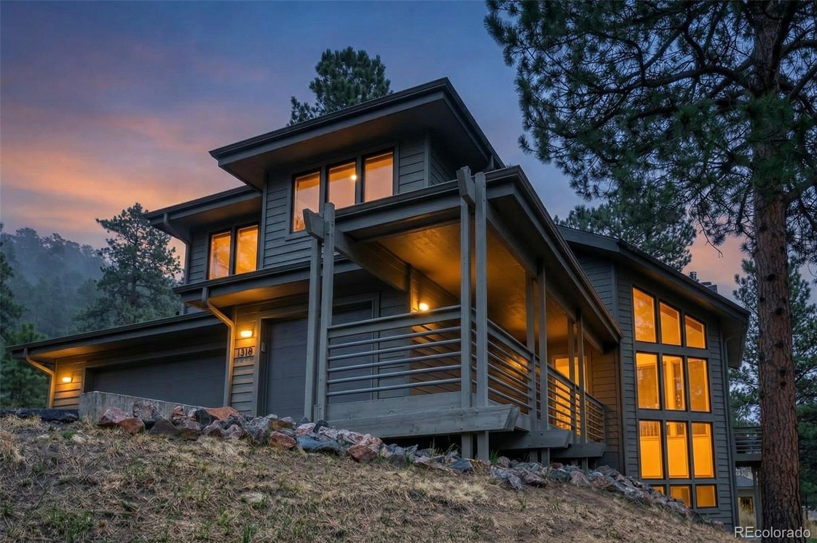 golden&nbsp; House Search Picture