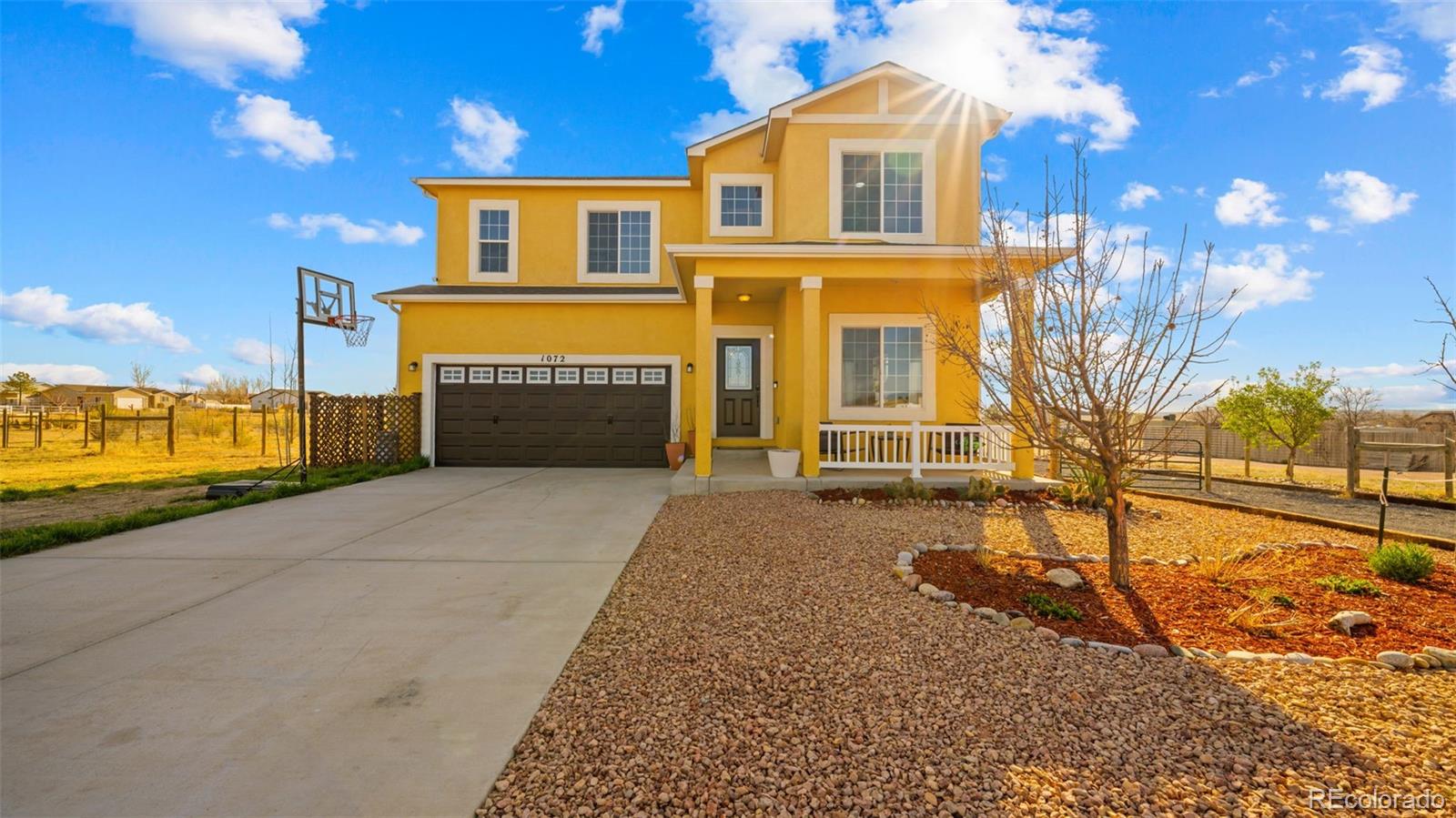 pueblo&nbsp; House Search Picture