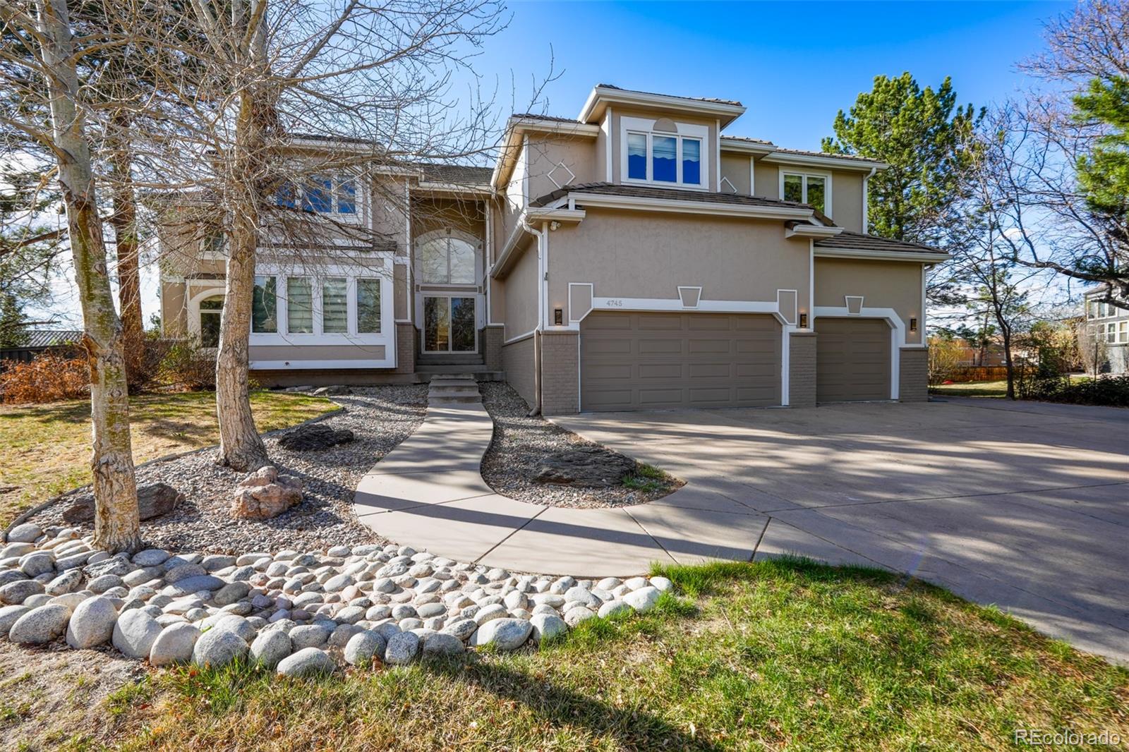 Shenandoah Aurora Home | MLS #: 29253784745 S Helena Way, Aurora Beds: 4 Baths: 5 Price: $900,000