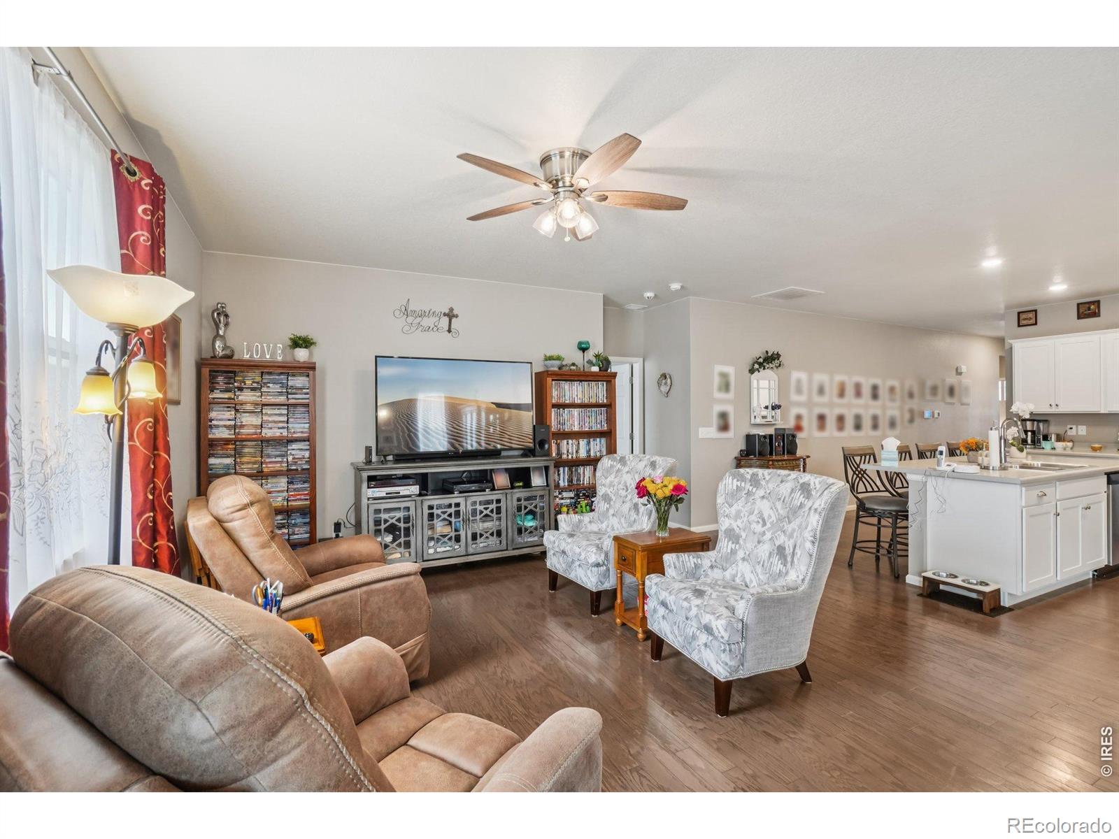  Frederick Home | MLS #: 45678910550266908  Clarke Drive, Frederick Beds: 3 Baths: 2 Price: $525,000