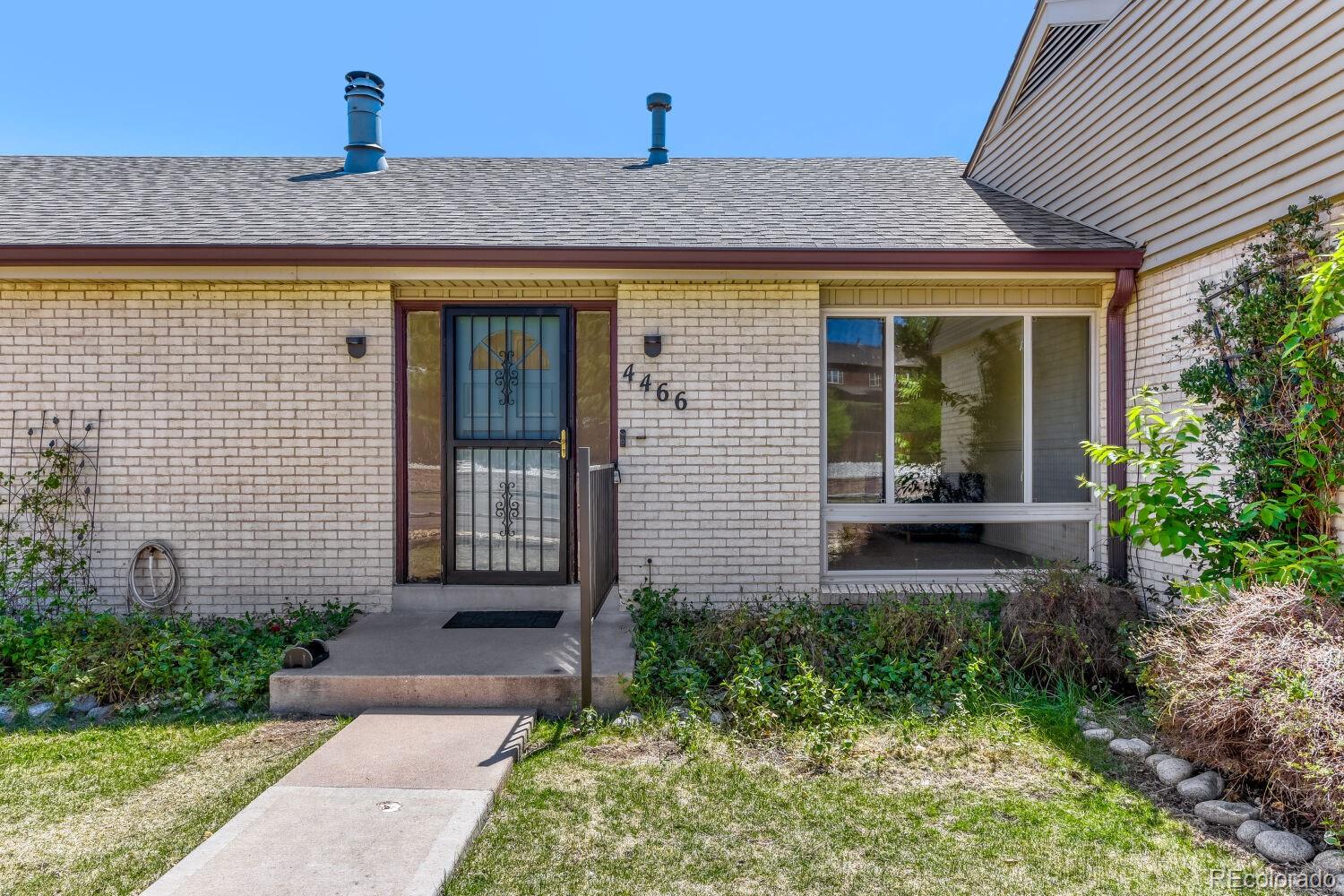 Columbine Lakes Littleton Home | MLS #: 28916764466 W Pondview Drive, Littleton Beds: 3 Baths: 3 Price: $494,000