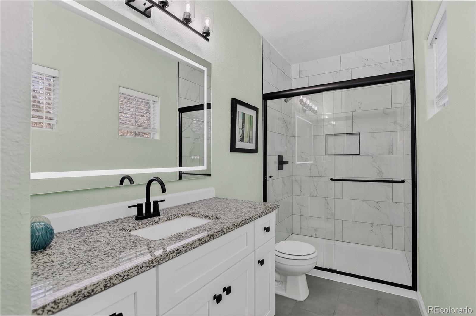 Pinnacle At Highline Littleton Condo / Townhome | MLS #: 44701501631 W Canal Circle 818, Littleton Beds: 2 Baths: 2 Price: $365,000
