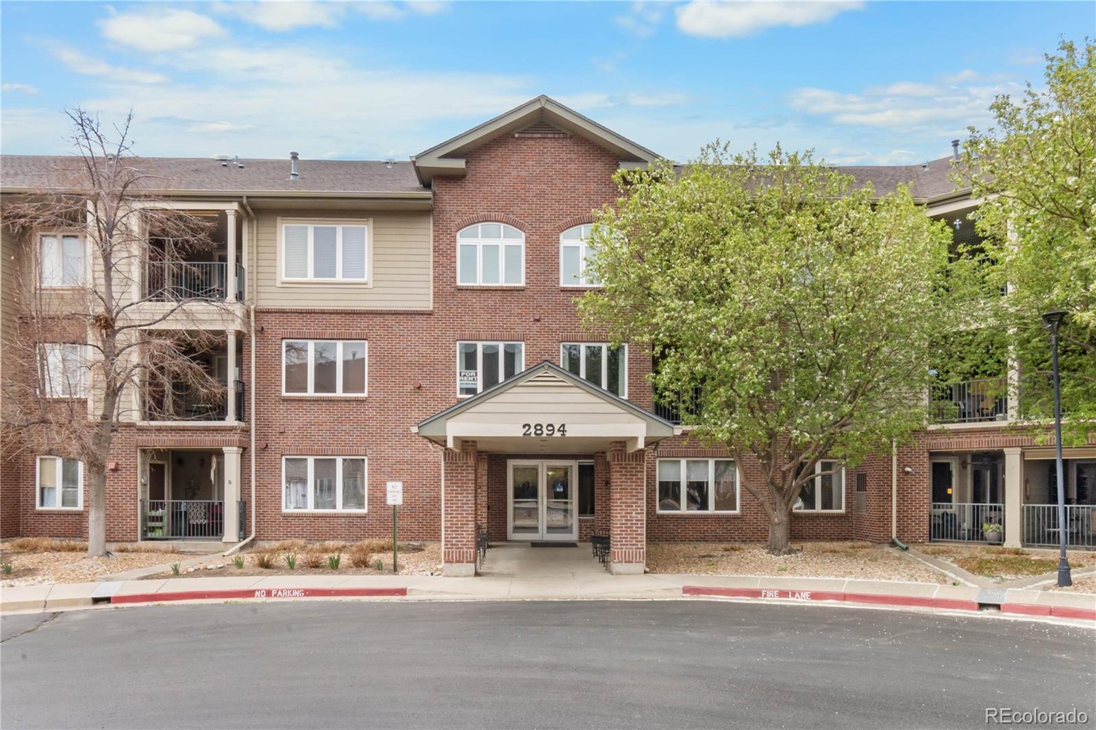 Riverwalk Littleton Condo / Townhome | MLS #: 73675672894 W Riverwalk Circle B108, Littleton Beds: 2 Baths: 2 Price: $424,000