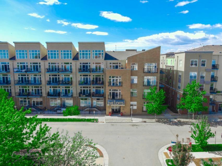 Belmar Lakewood Condo / Townhome | MLS #: 27296547240 W Custer Avenue 416, Lakewood Beds: 2 Baths: 2 Price: $489,000