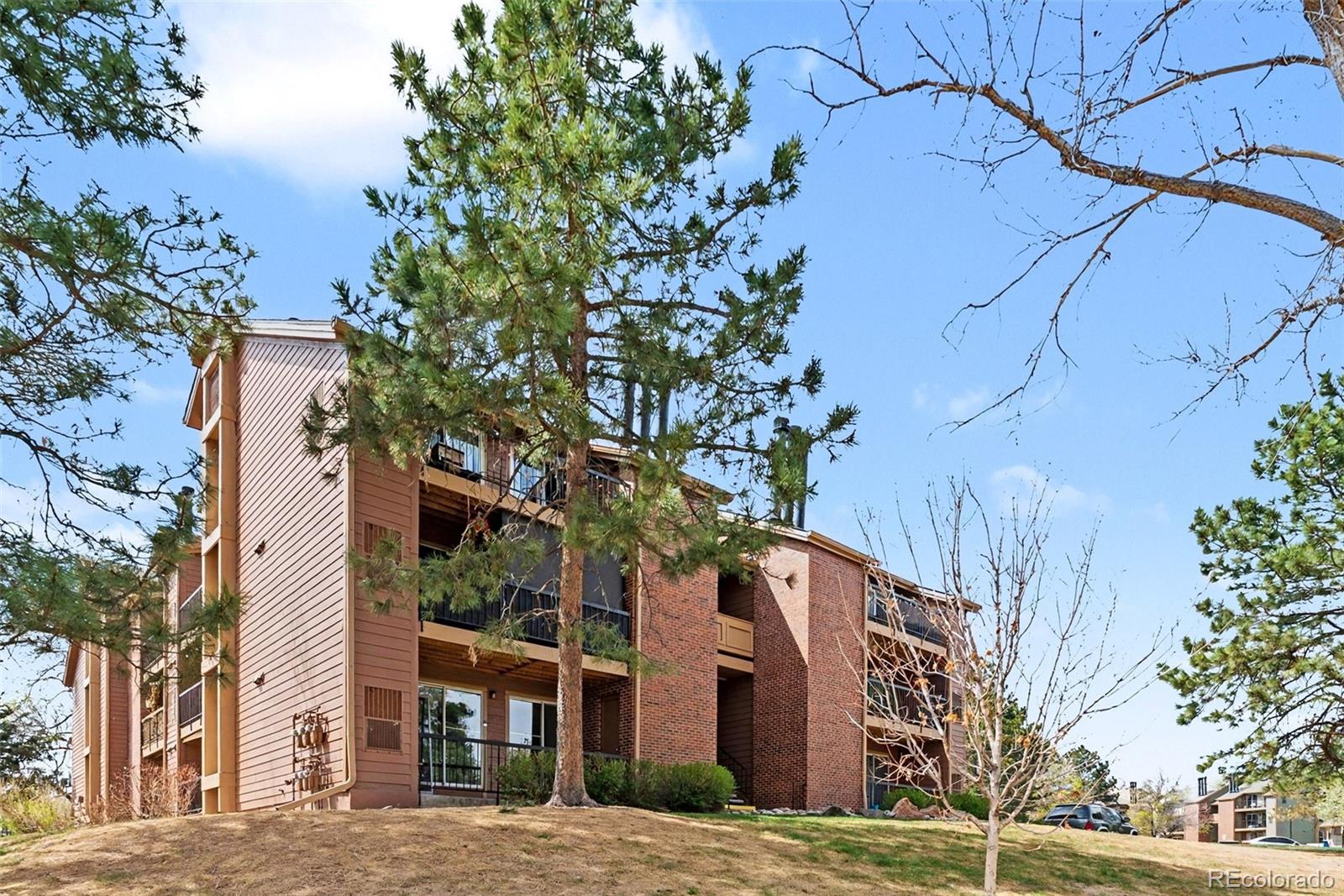  Littleton Condo / Townhome | MLS #: 31843914899 S Dudley Street 8K, Littleton Beds: 2 Baths: 1 Price: $275,000