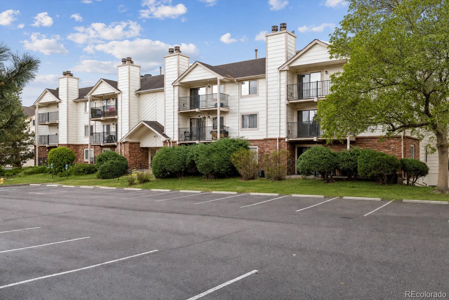 Bayberry Aurora Condo / Townhome | MLS #: 8333708471 S Kalispell Way 307, Aurora Beds: 2 Baths: 2 Price: $235,000