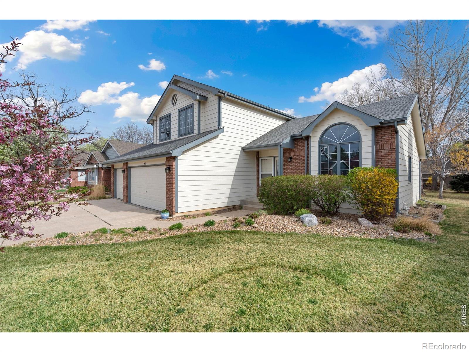 1407  Silk Oak Drive, fort collins&nbsp; House Search MLS Picture