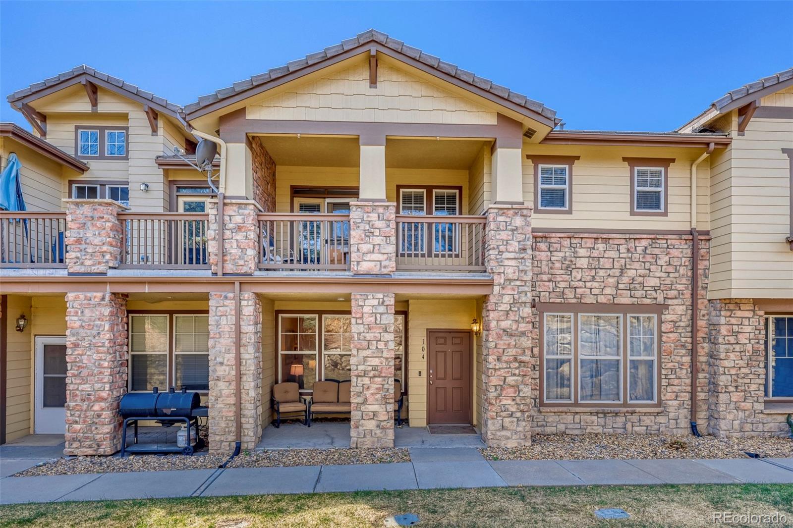 Stone Canyon Aurora Condo / Townhome | MLS #: 50989356702 S Winnipeg Circle 104, Aurora Beds: 2 Baths: 2 Price: $334,900