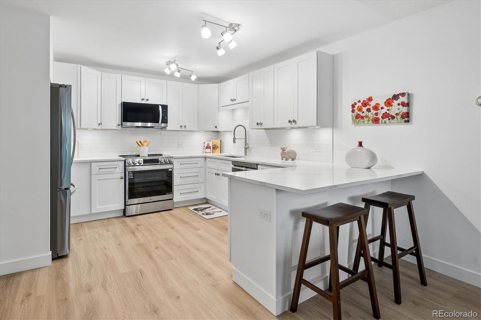 Dsw Denver Condo / Townhome | MLS #: 89974739315 E Center Avenue 10B, Denver Beds: 2 Baths: 2 Price: $295,000