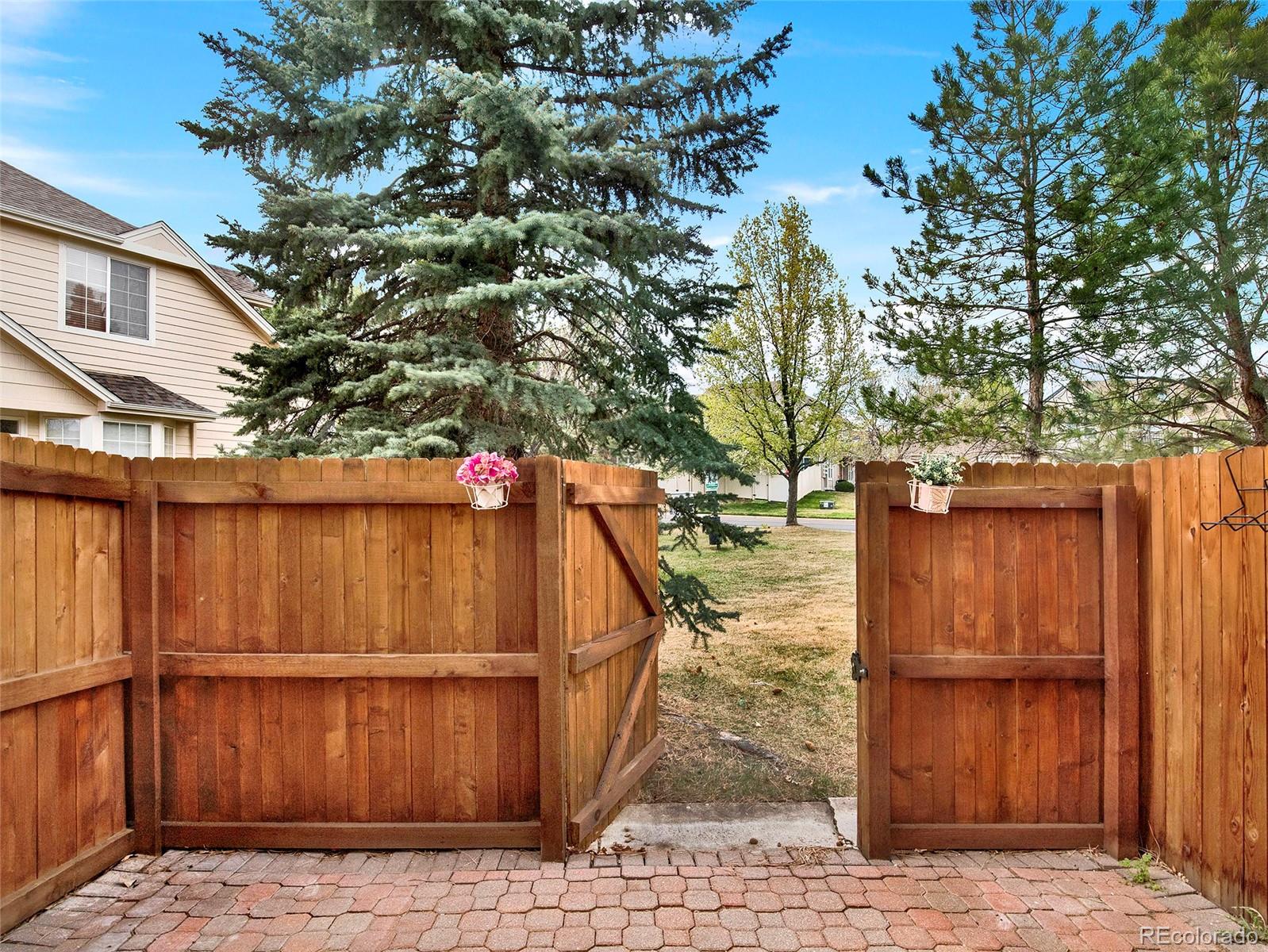 9186 W Phillips Drive, littleton&nbsp; House Search MLS Picture