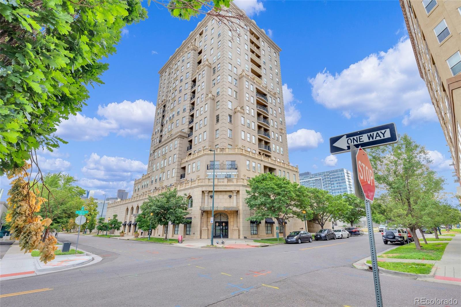 Belvedere Tower Denver Condo / Townhome | MLS #: 9509777475 W 12th Avenue 6B, Denver Beds: 1 Baths: 2 Price: $380,000